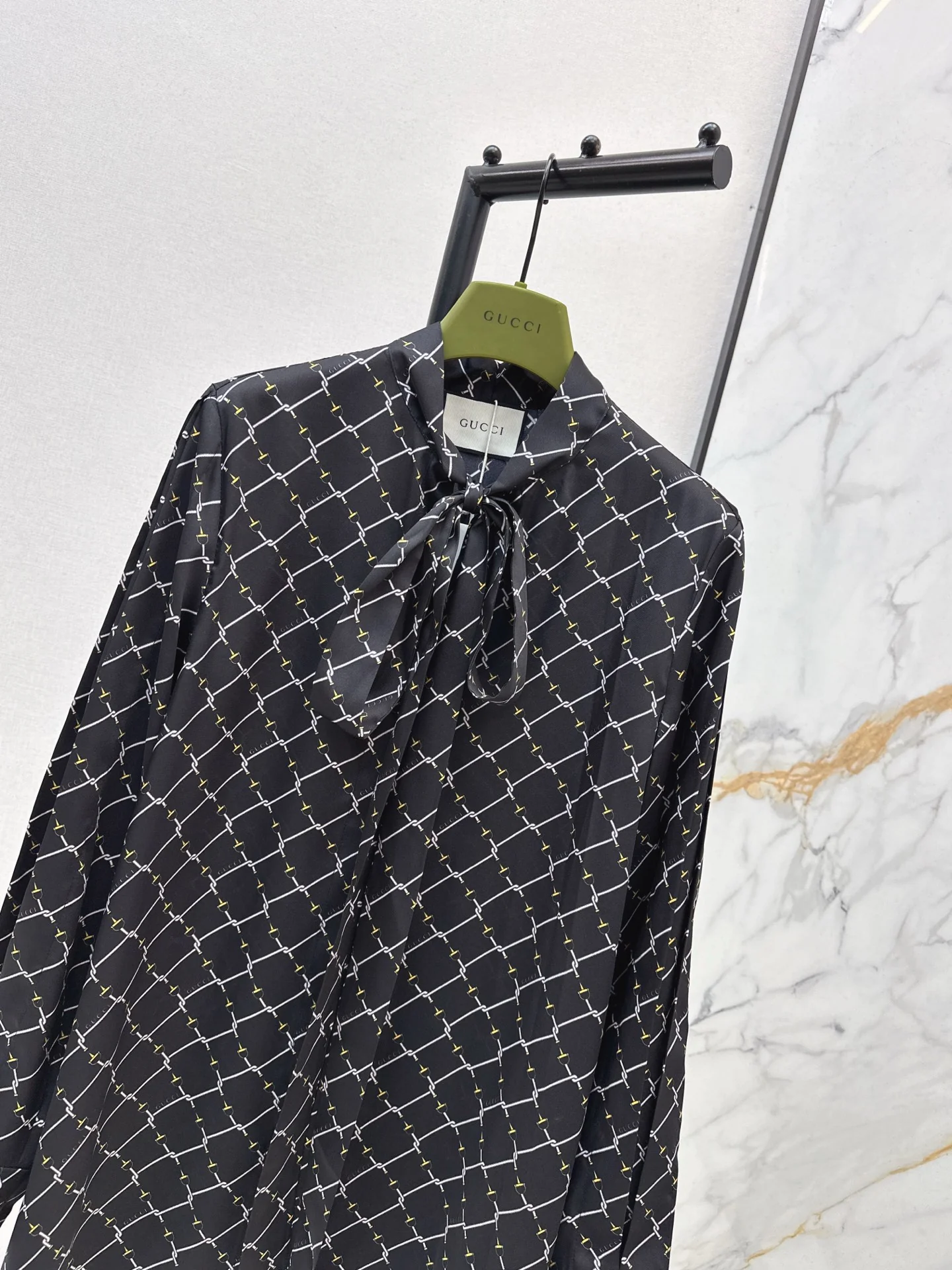 Gucc 26ss ribbon shirts