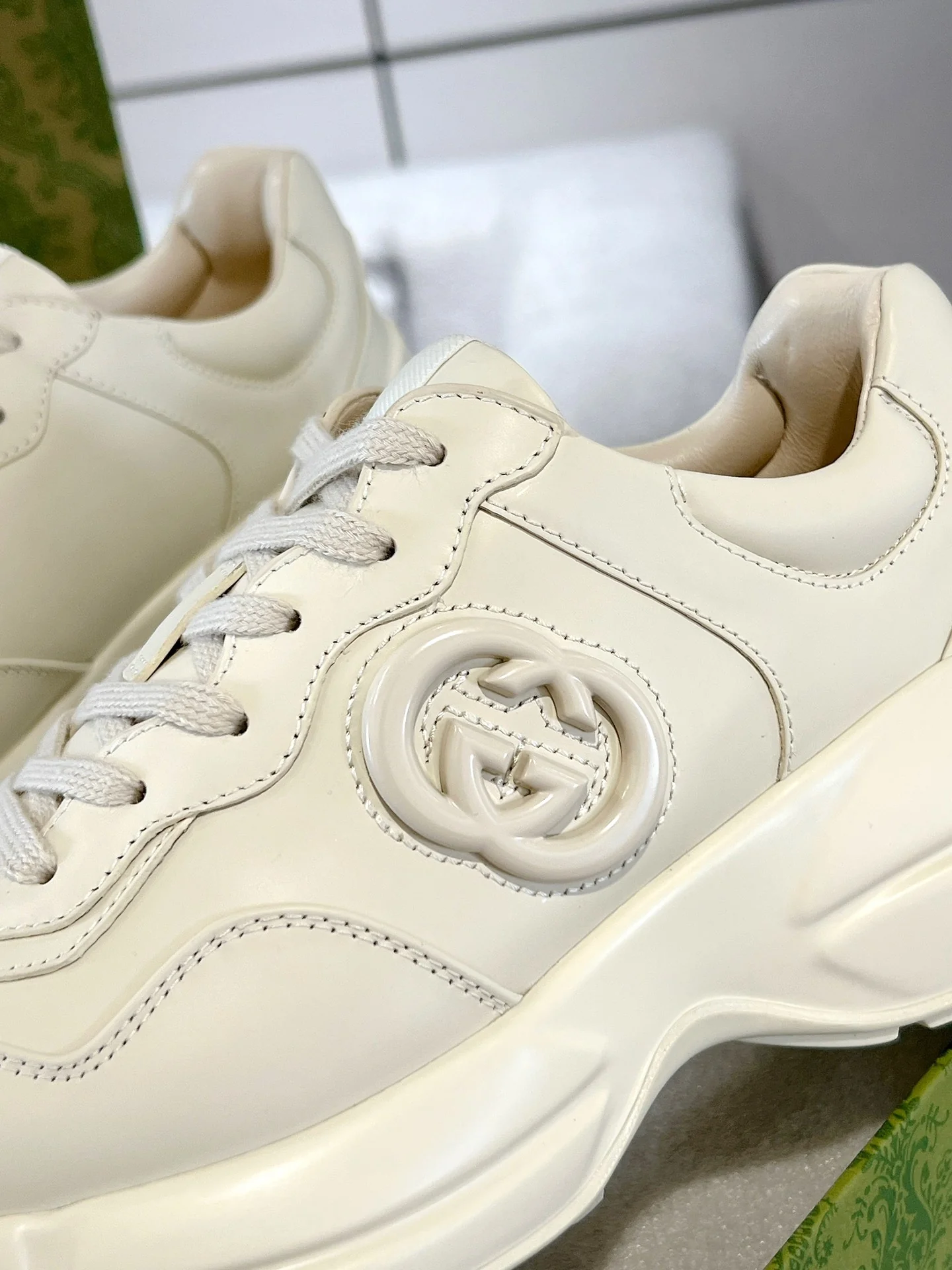 Gucc 25fw rhyton series dad's shoes