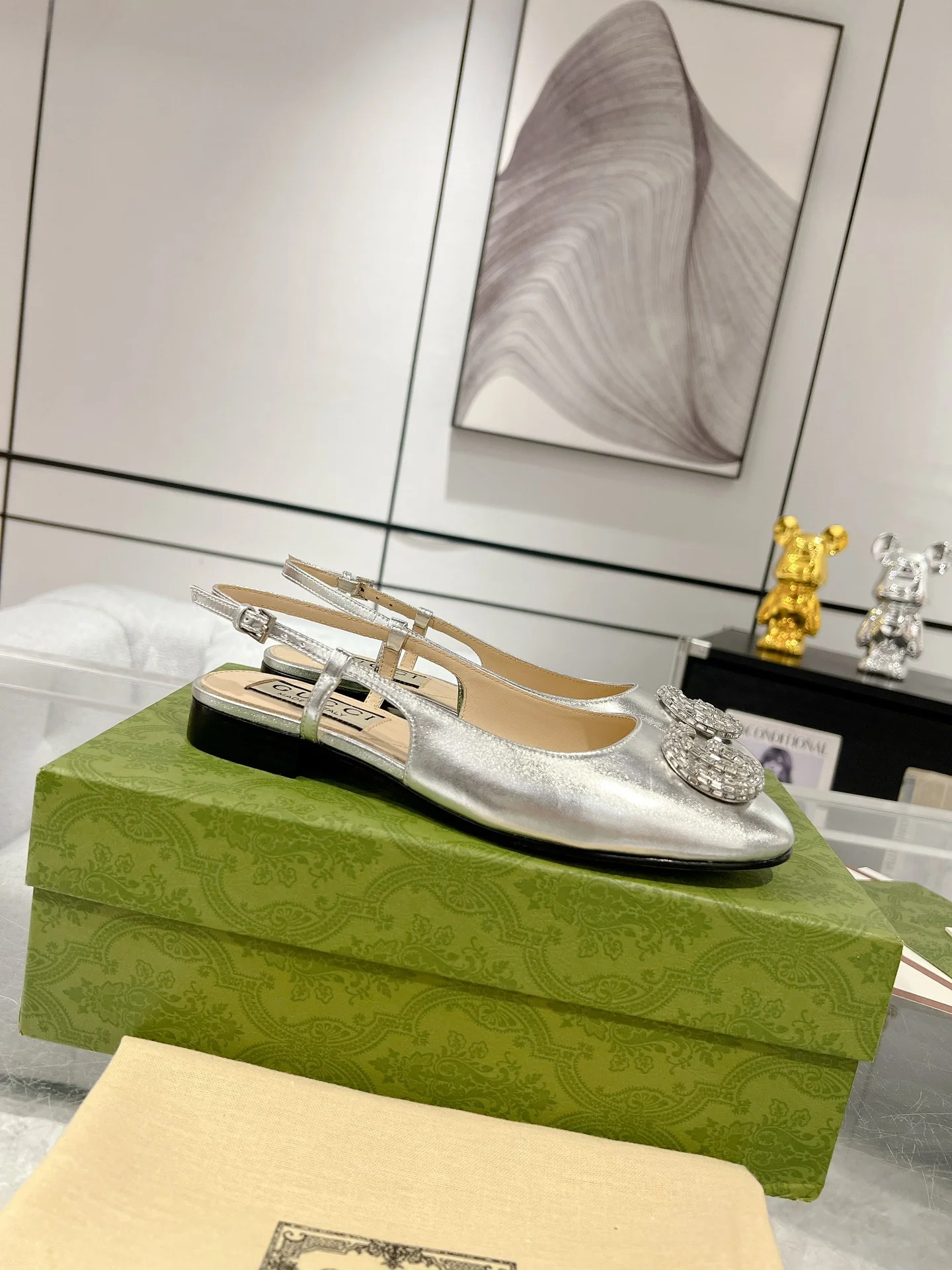 Gucc 25fw slingback flats with crystal diamond bling sandals