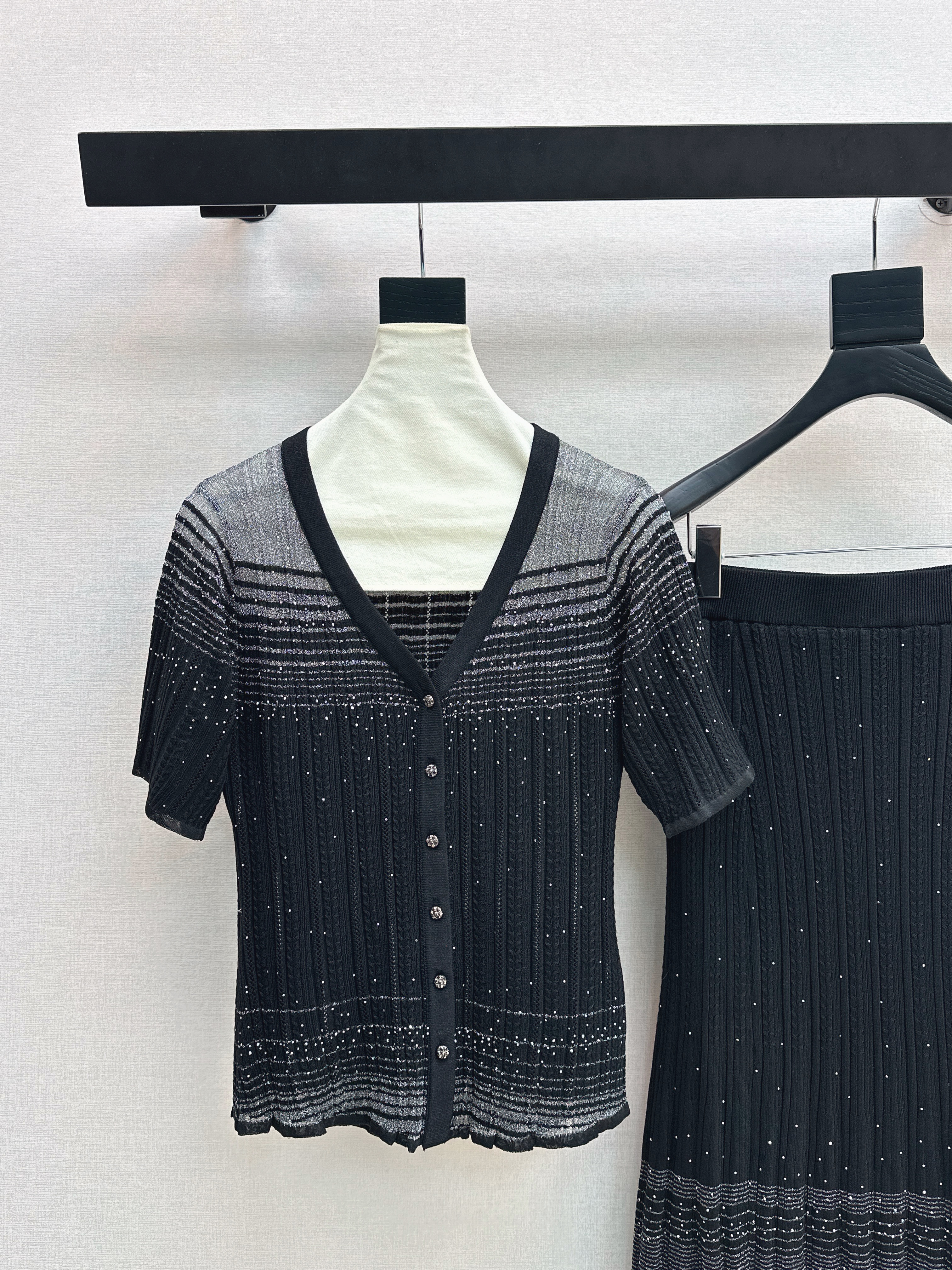 Chan 26ss knit cardigan skirt set