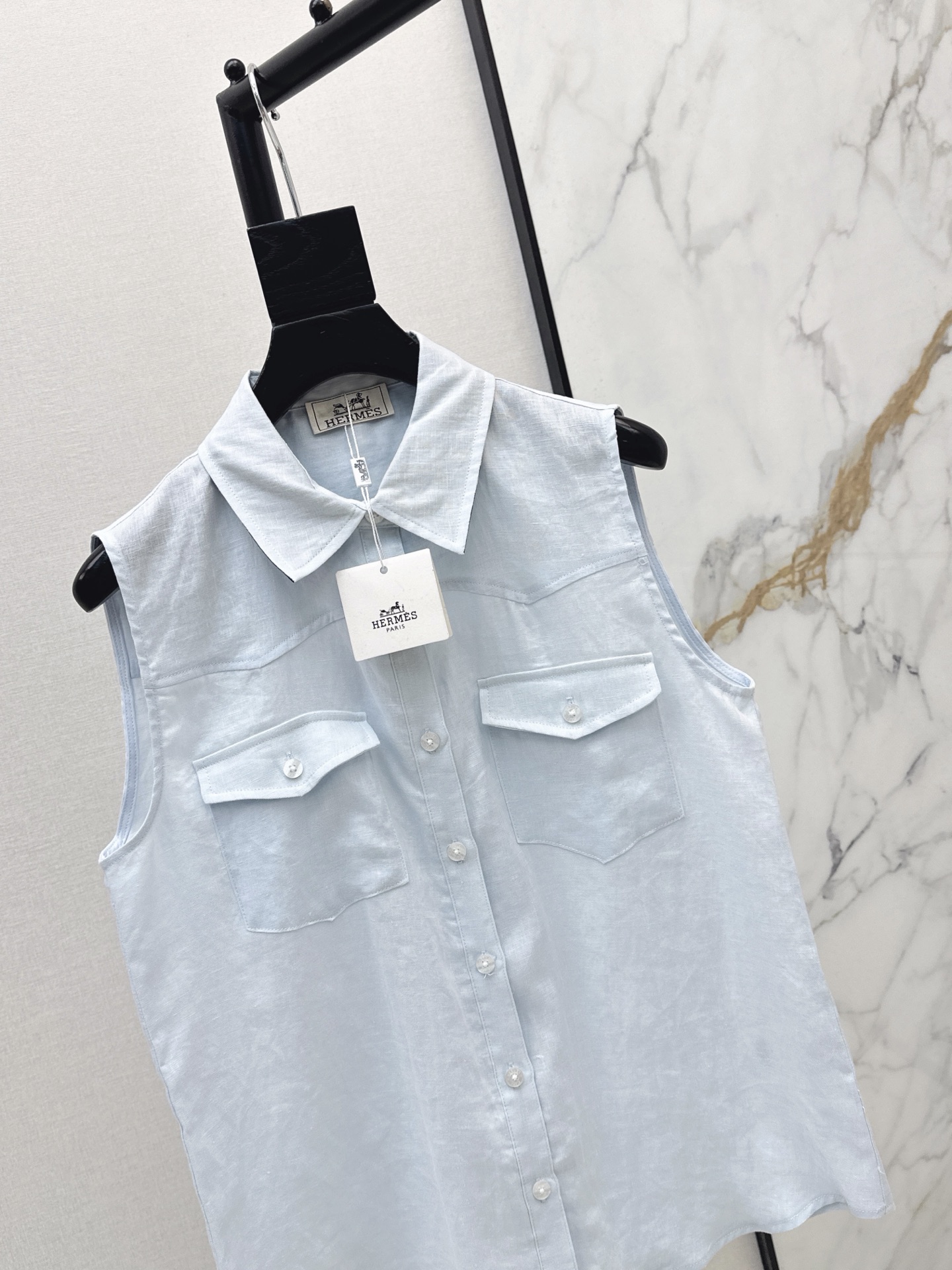 Her 26ss sleeveless shirt