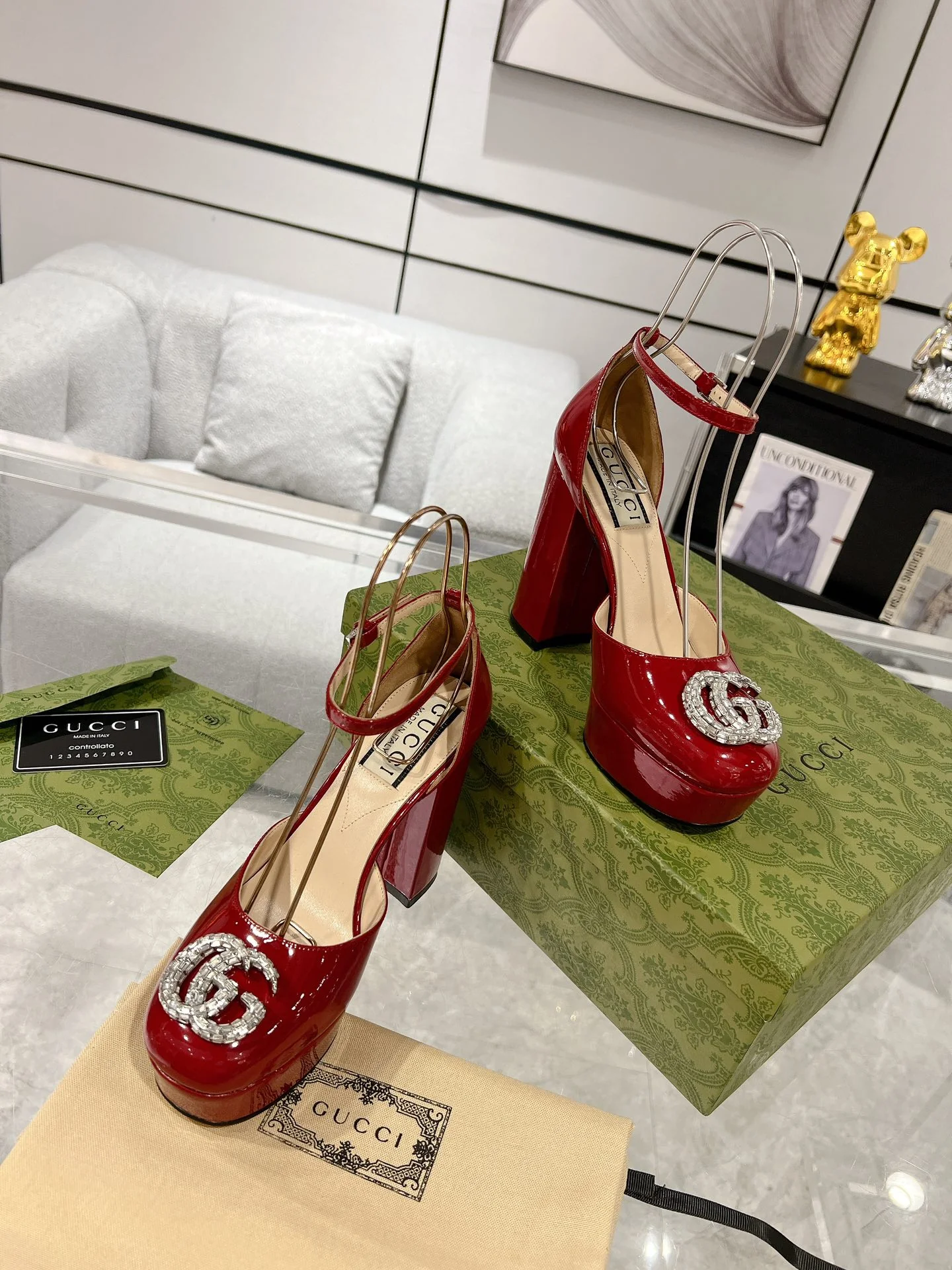 Gucc 25fw chunky heels with crystal diamond bling pumps