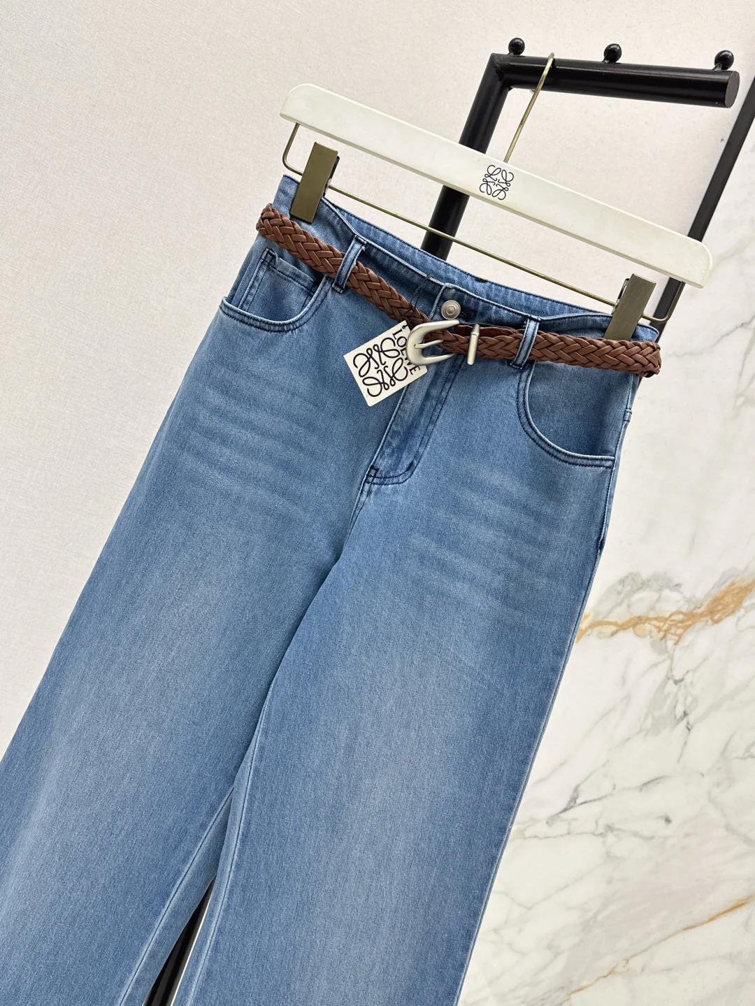 Loe 25fw jeans with woven belt