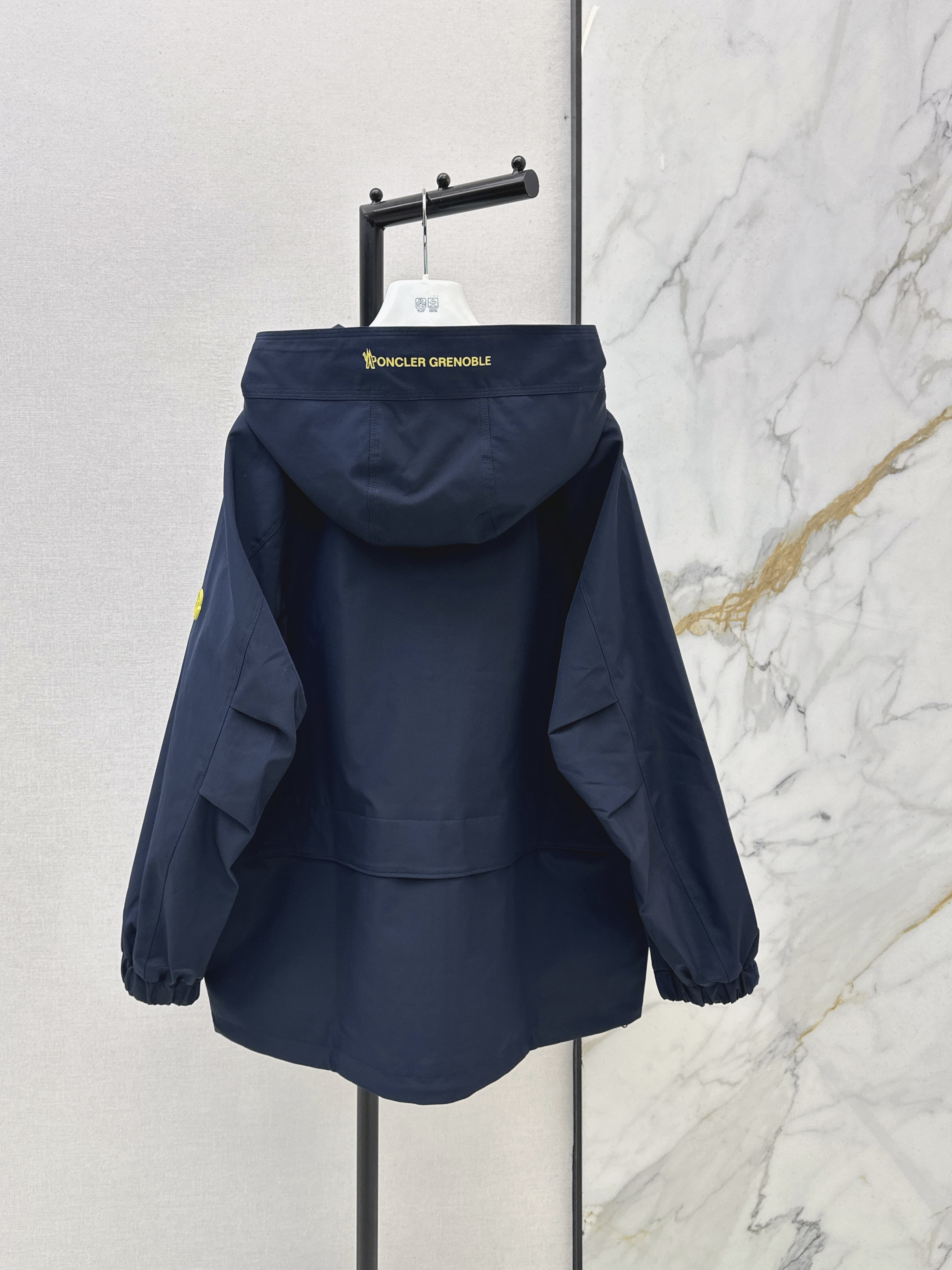 Monc 26ss hooded windbreaker