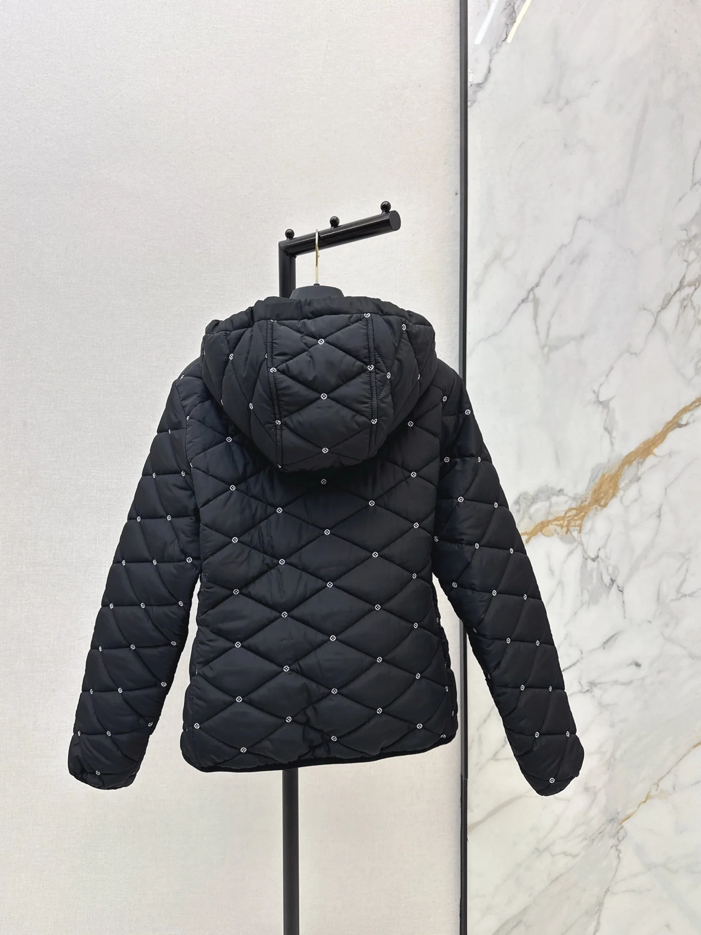 Louis 25fw padded jacket