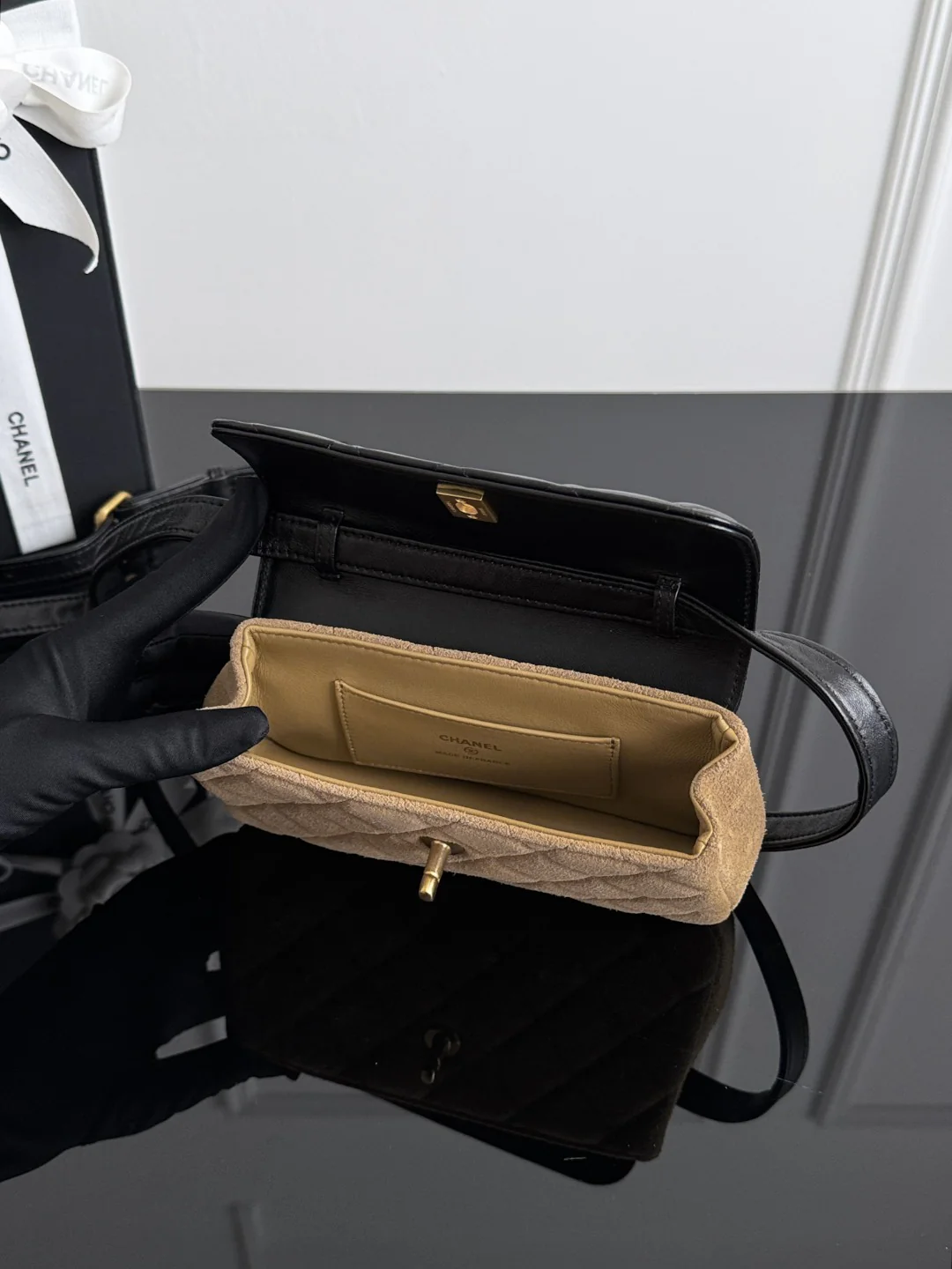 Chan 25A suede flap bag