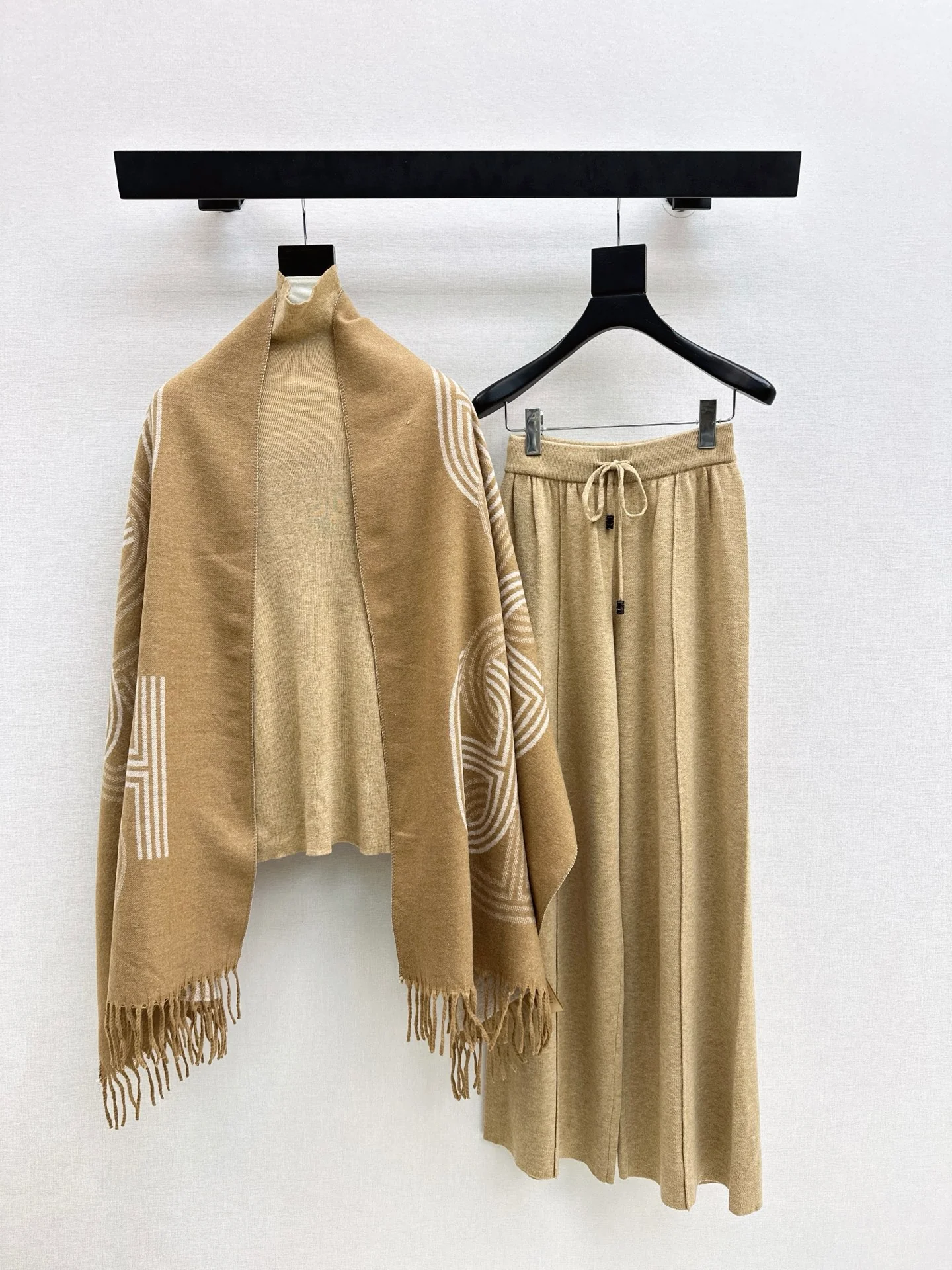 Herm 26ss knit outfit sets basic tee+pant+shawl