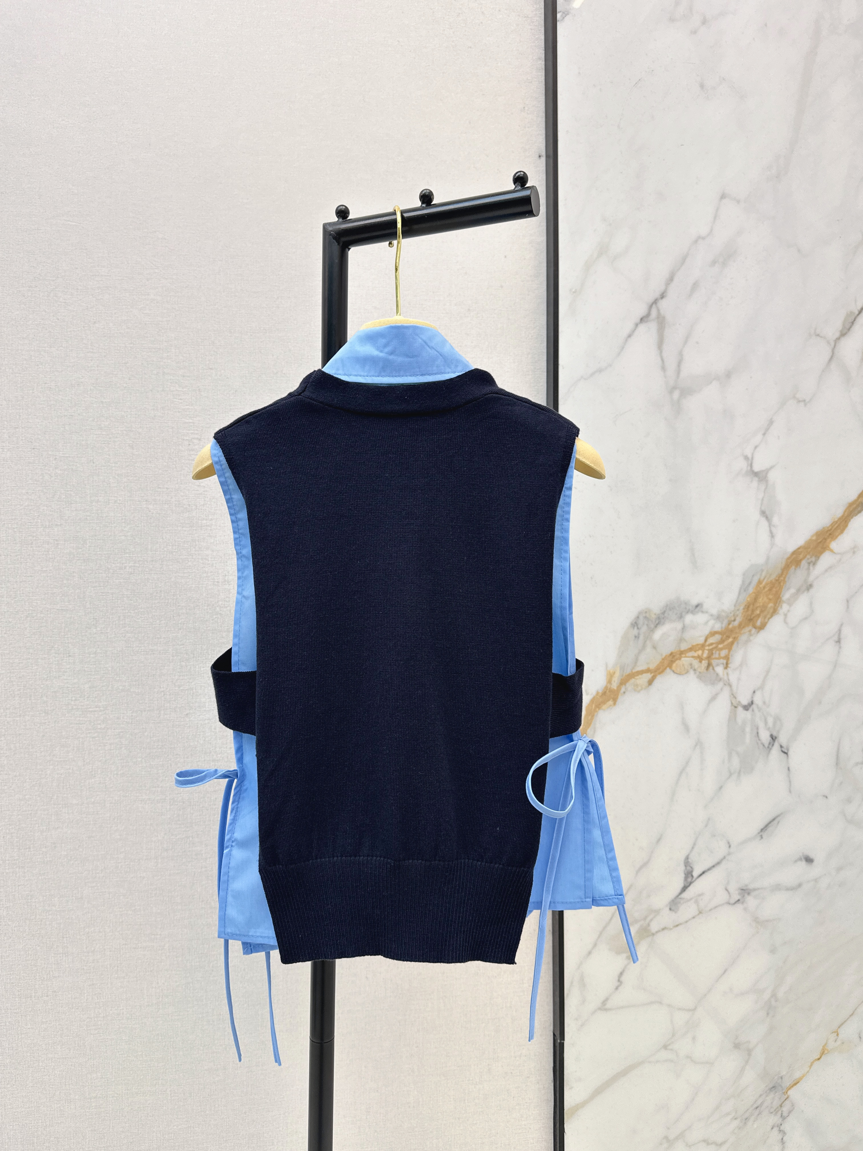 Miu 26ss knit vest sleeveless shirt set