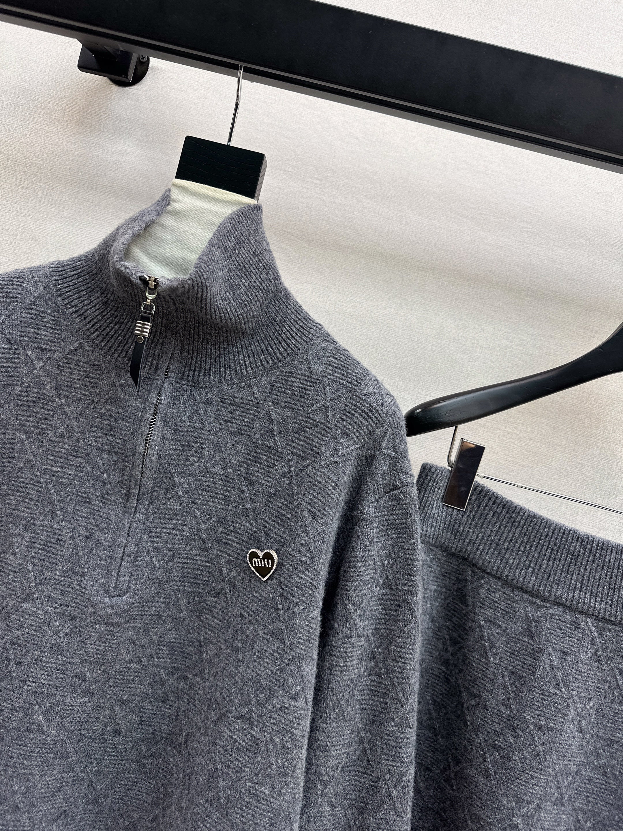 Miu 26ss jacquard knit sweater+skirts set