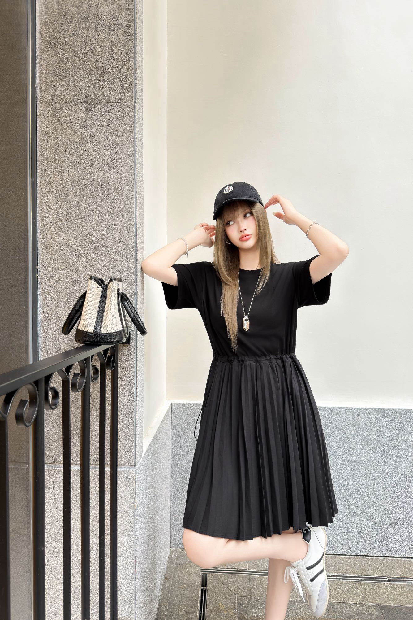 Monc 26ss contact pleated dress