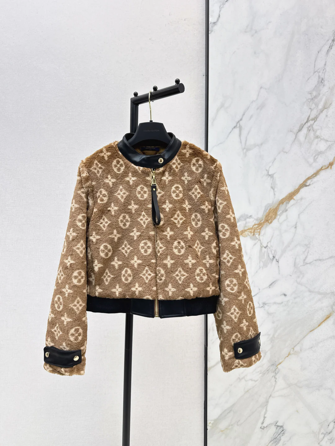 Loui 25fw fleece jacket