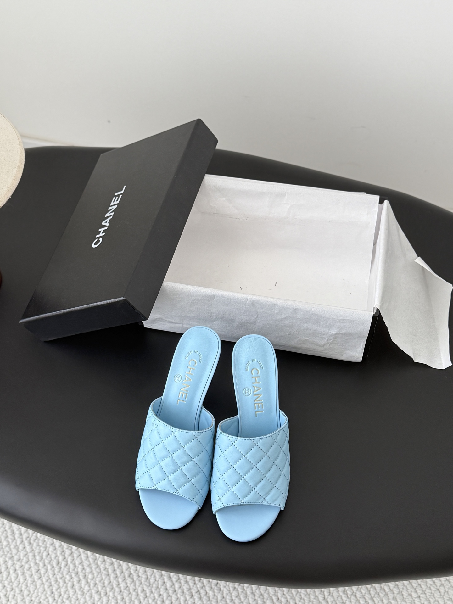 Chan 26ss kitten heels sandals