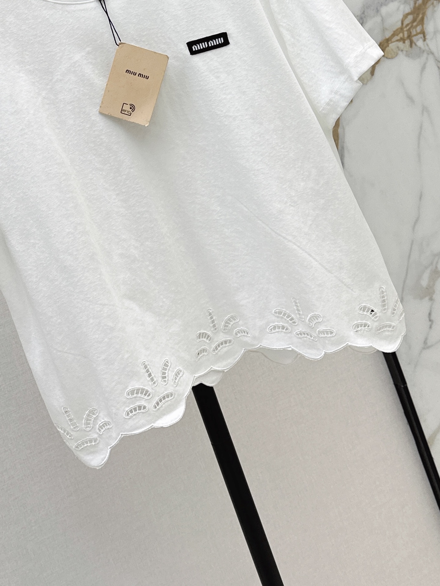 Miu 26ss embroidery t-shirt
