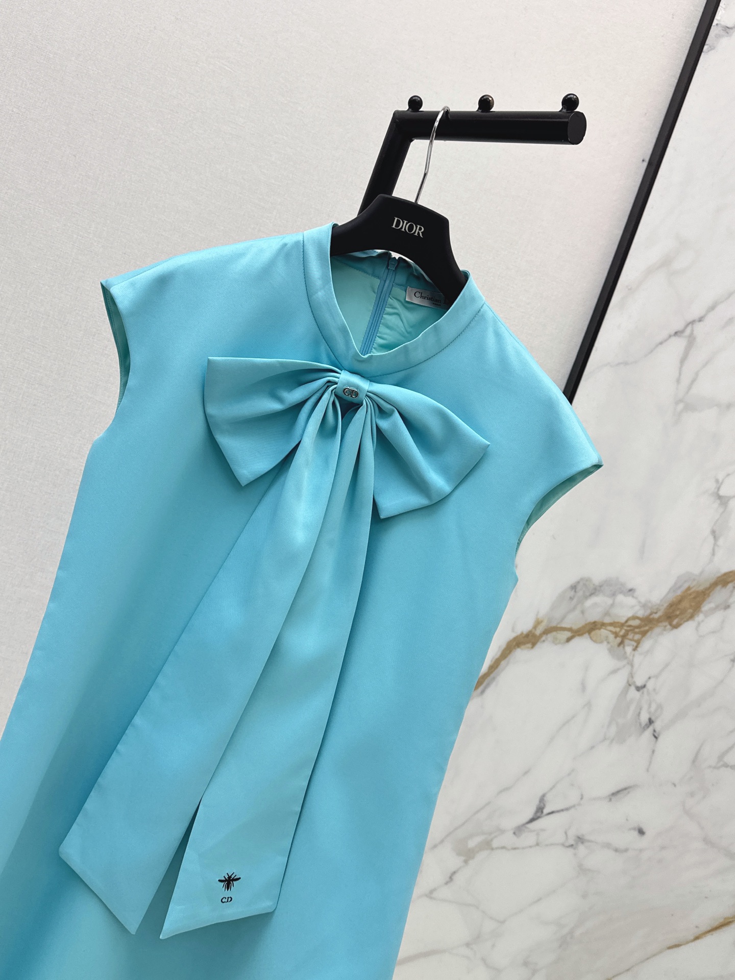 CD 26ss sleeveless bow dress