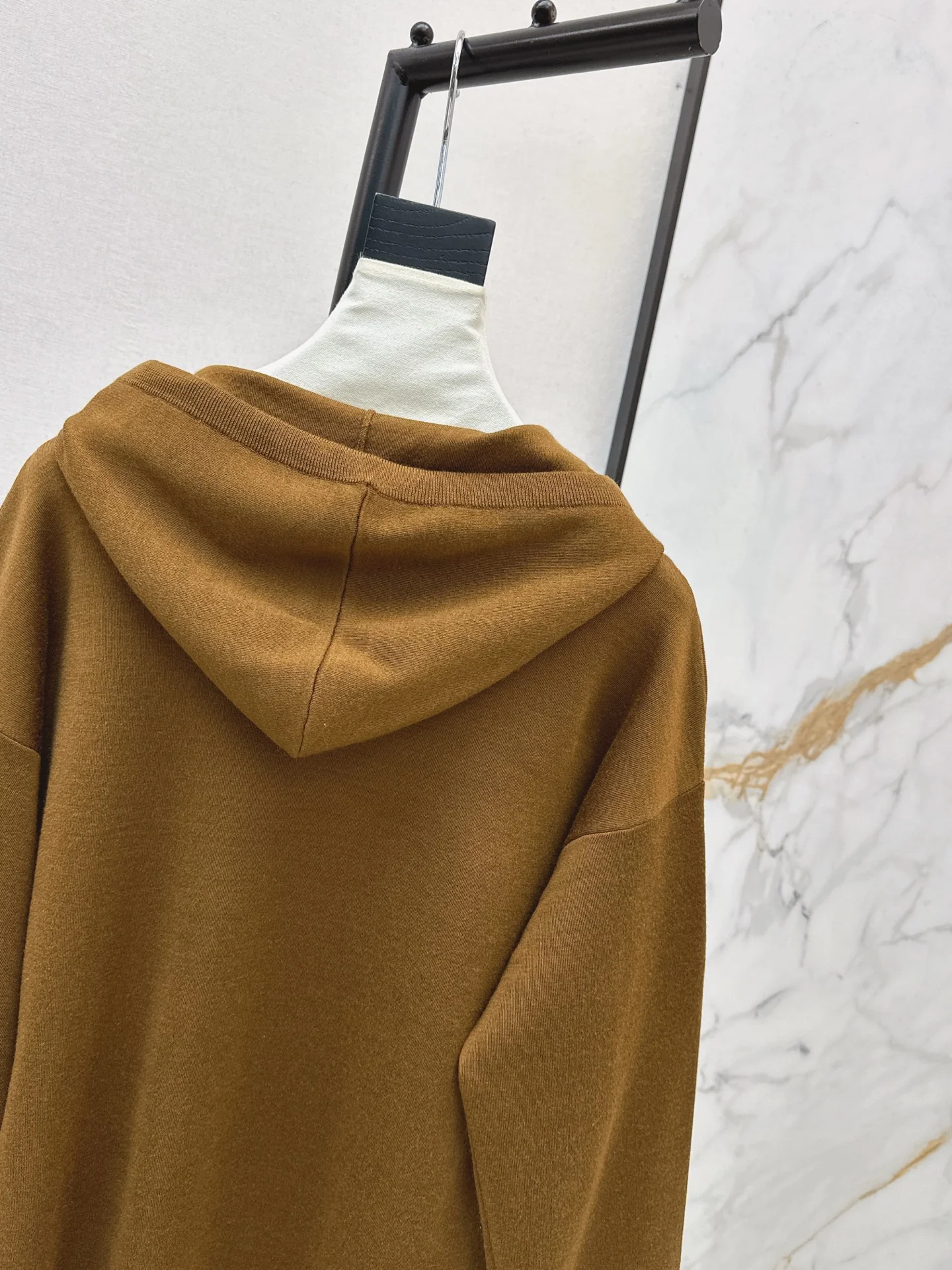 Max 25fw hooded sweater