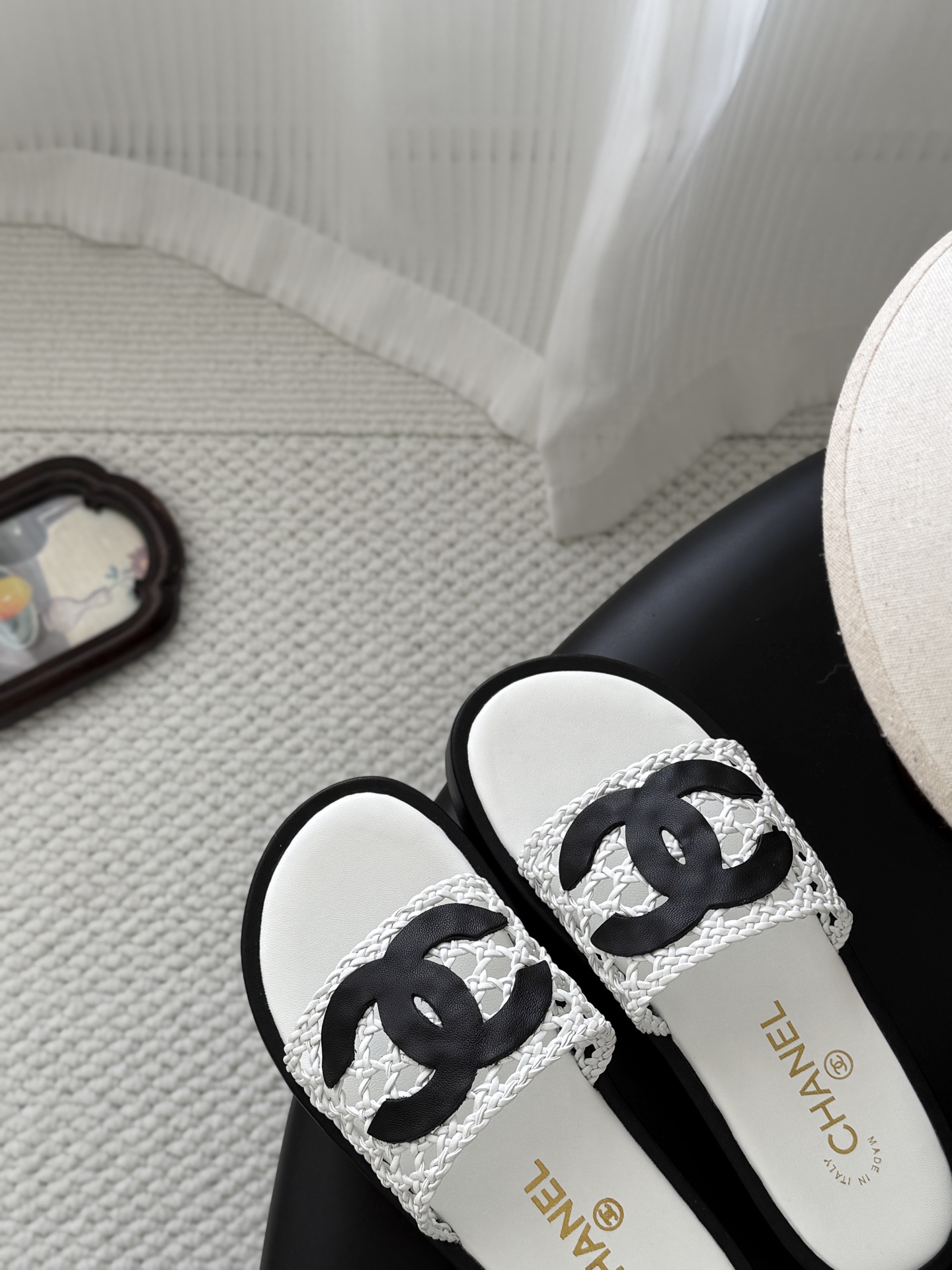 Chan 26ss woven sandals