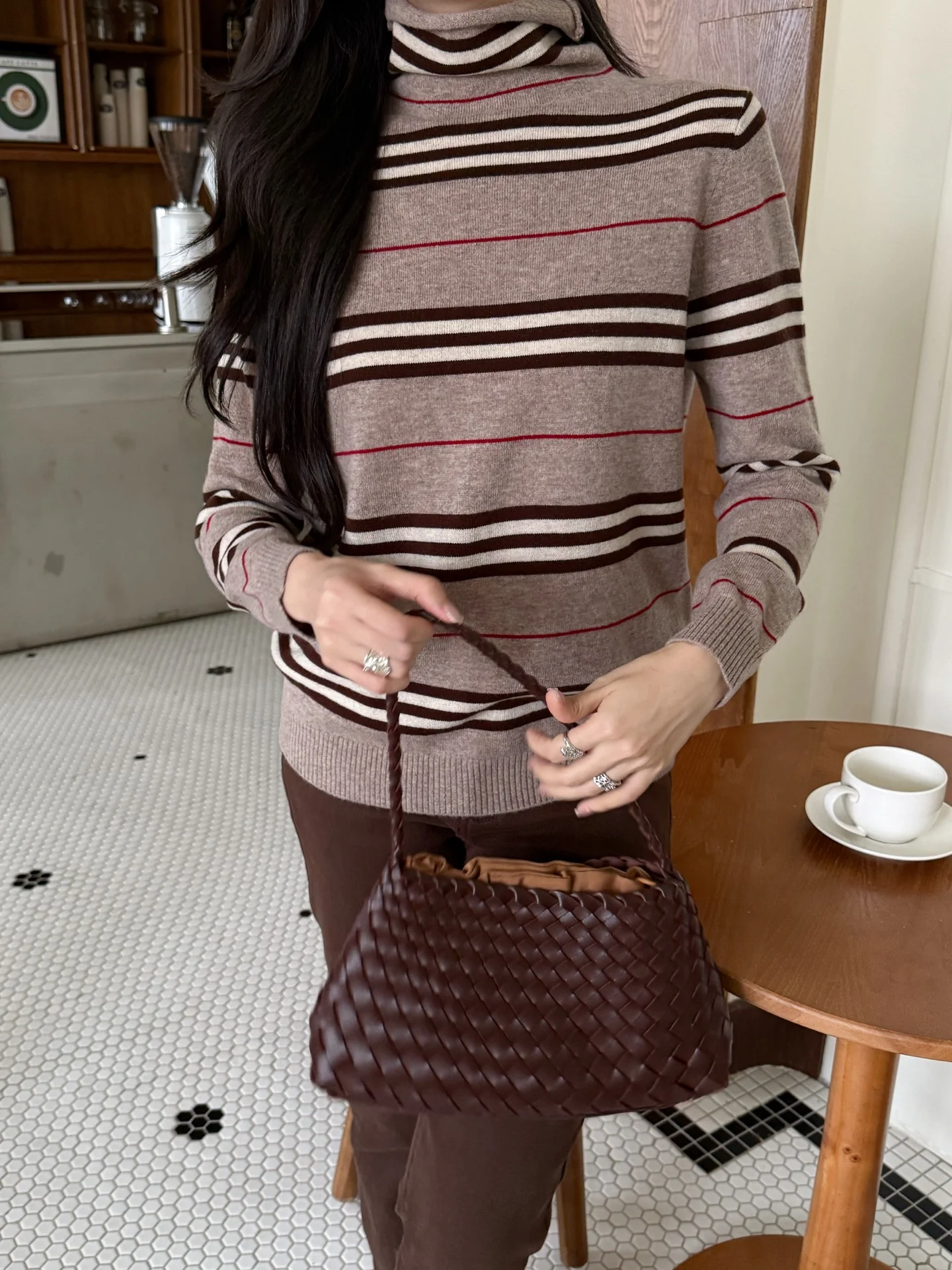 Burb 25fw stripe base layer