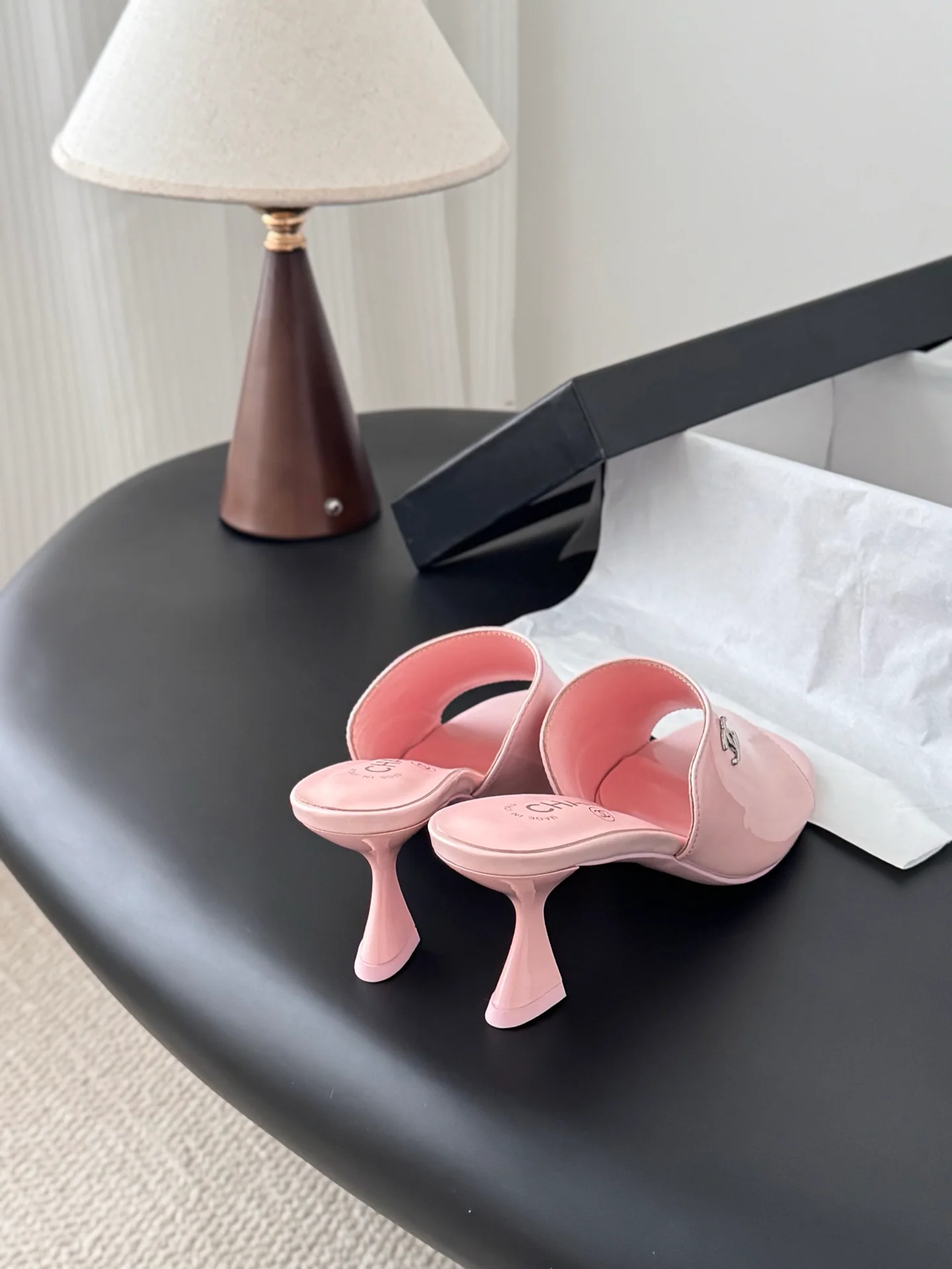 Chan 25fw kitten slides sandals