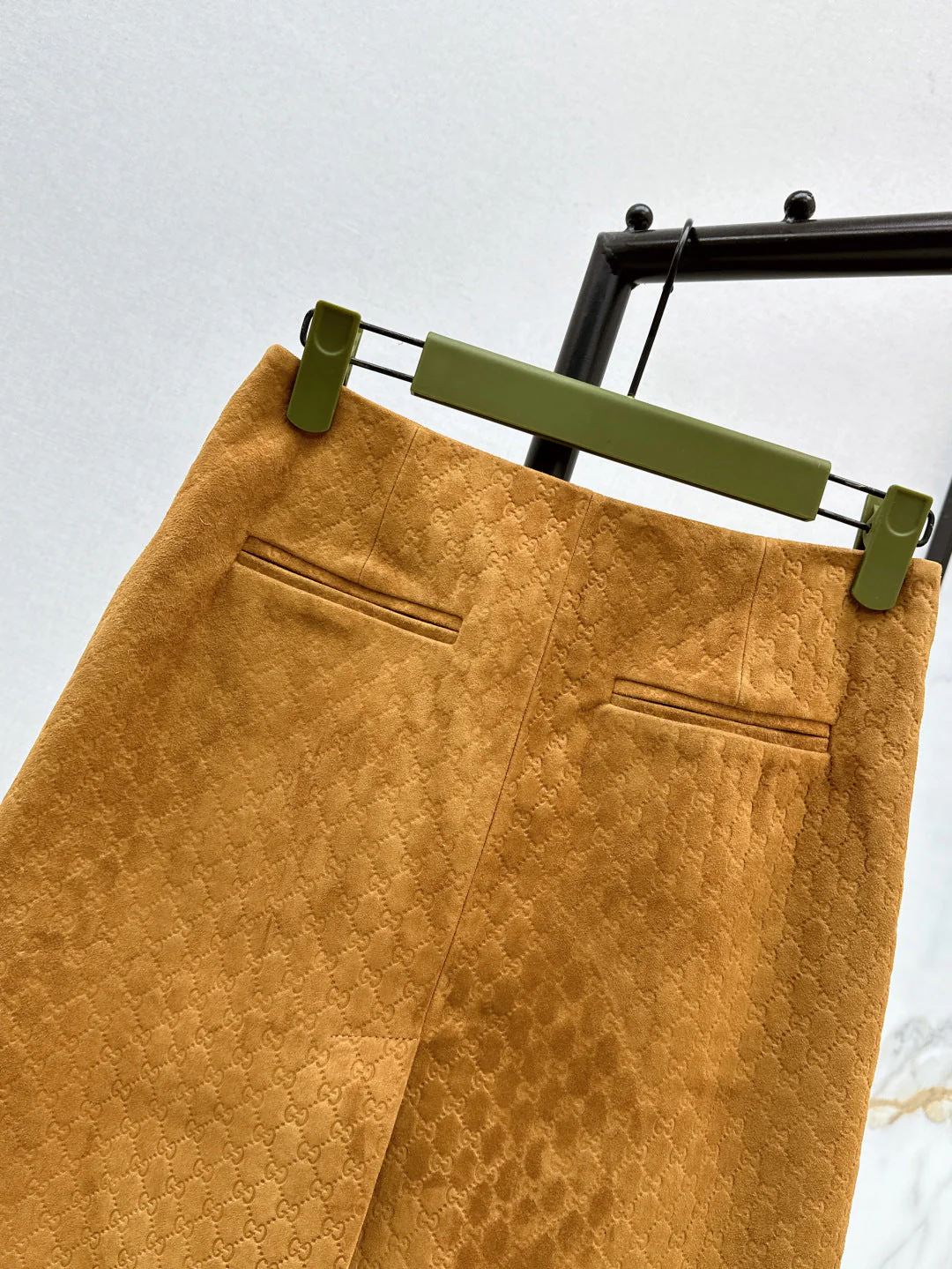 Guc 25fw suede skirt