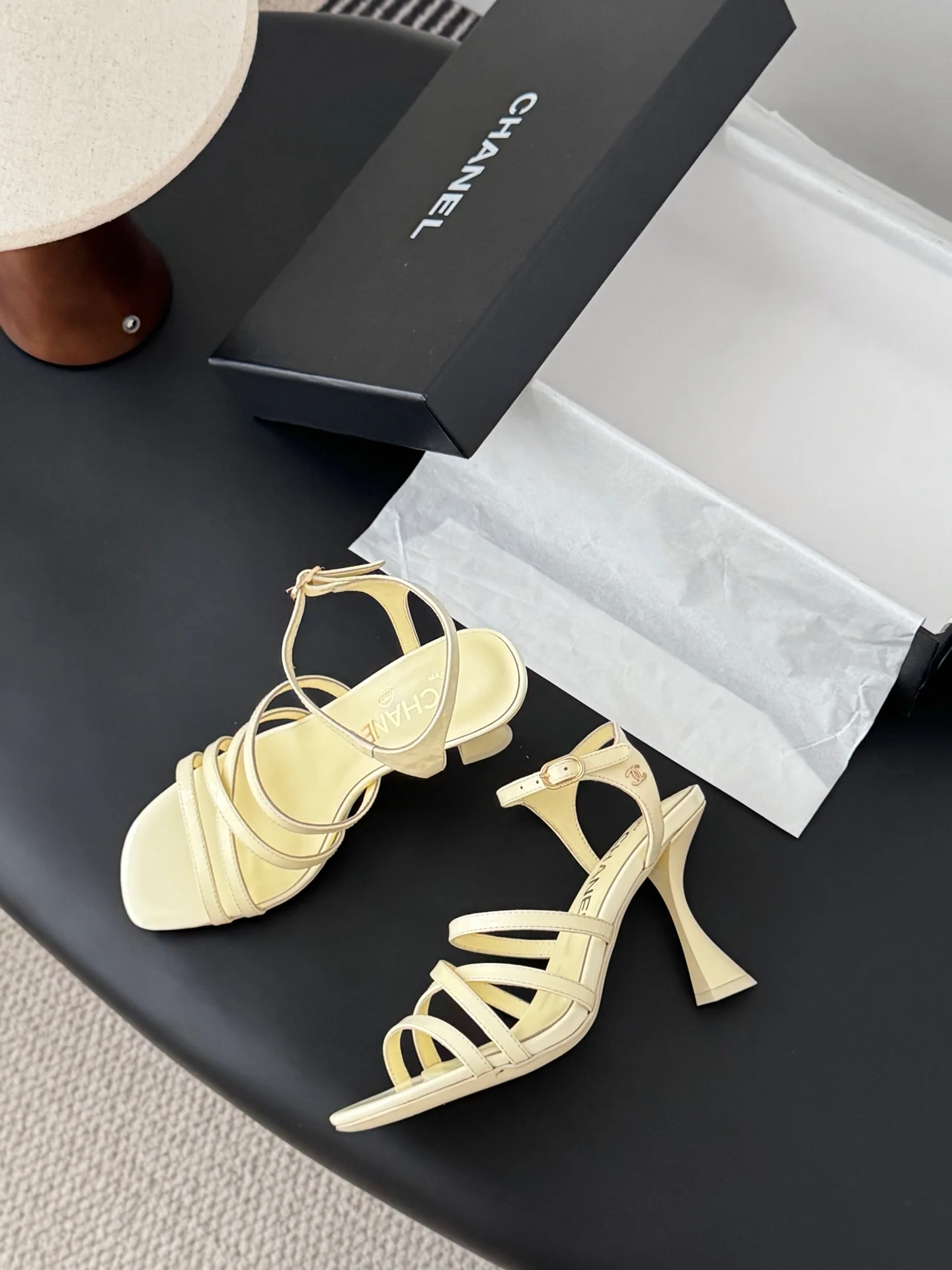 Chan 25fw high heel sandals