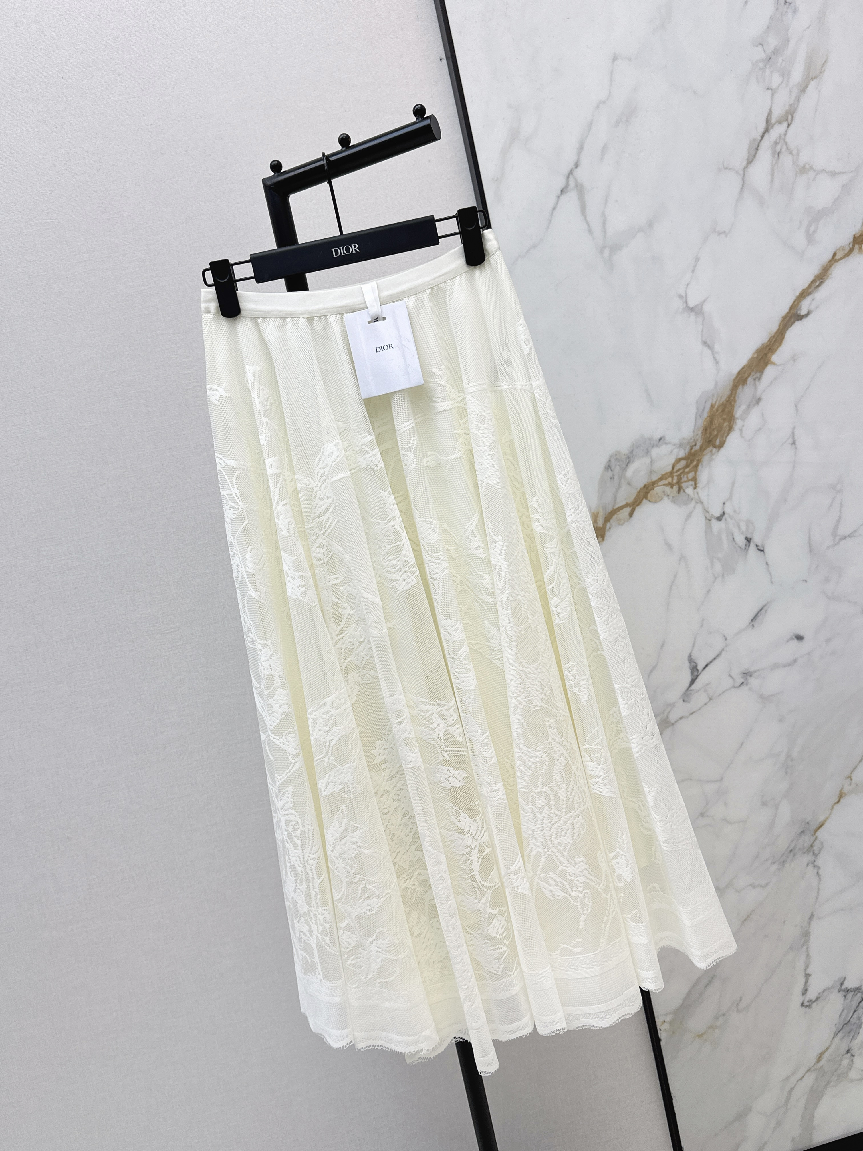 CD 26ss lace skirts