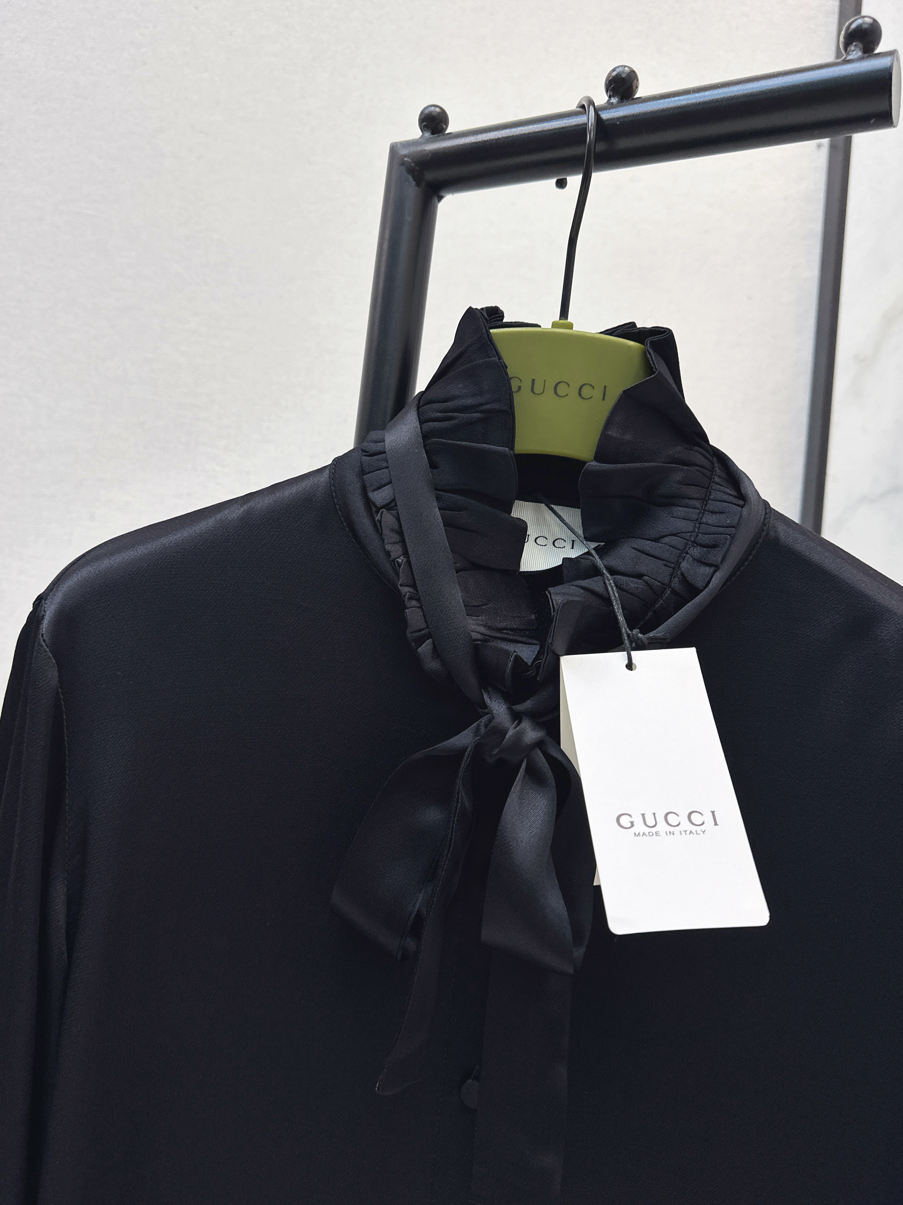 Guc 26ss ruffle ribbon shirts