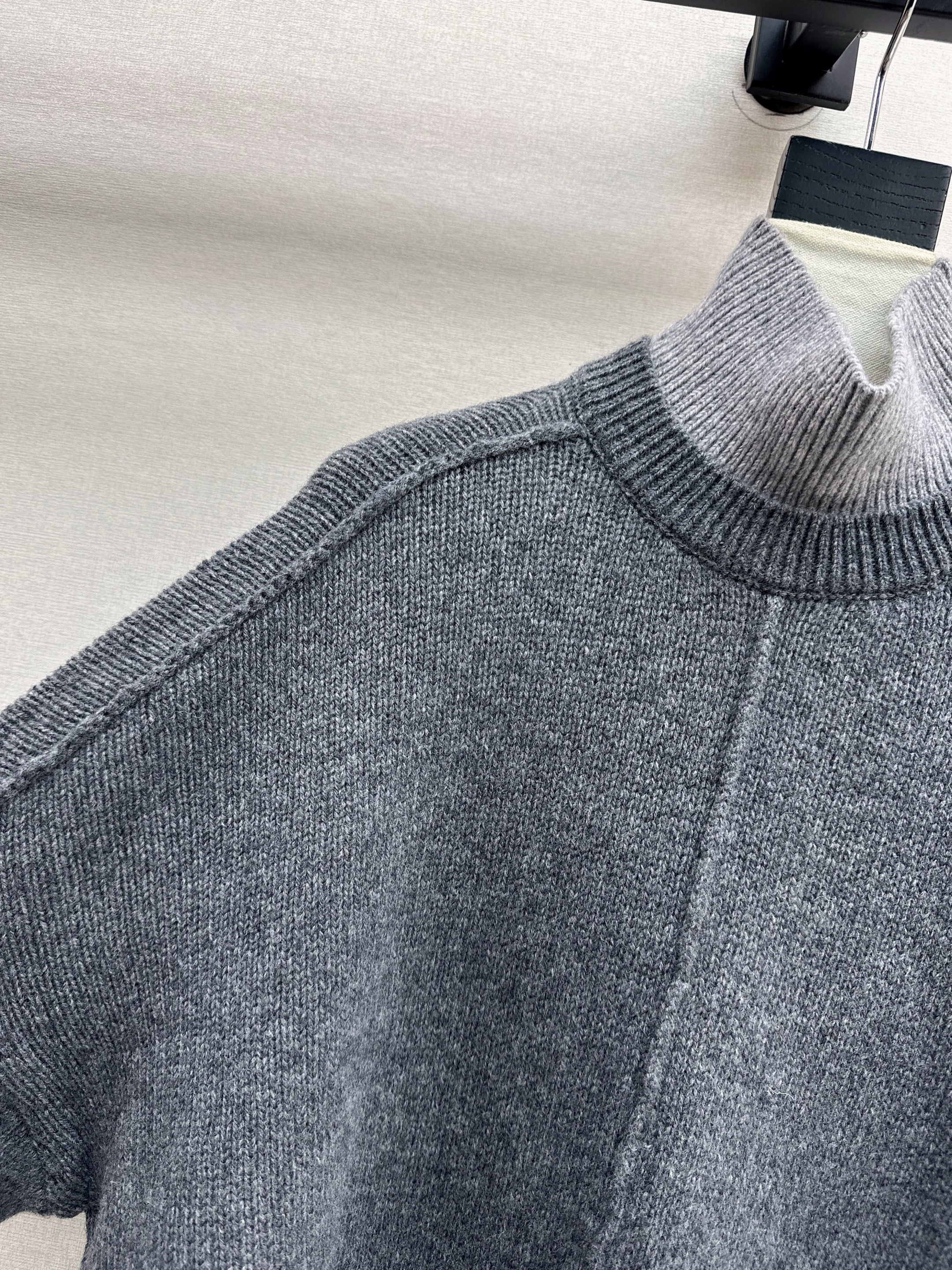 Brun 26ss 2in1 contract sweater