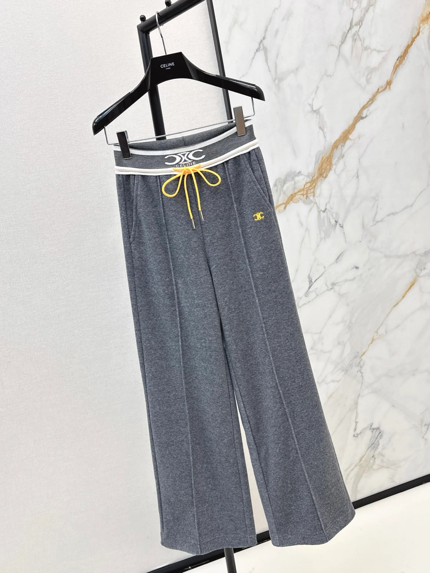 Celi 25fw straight pants