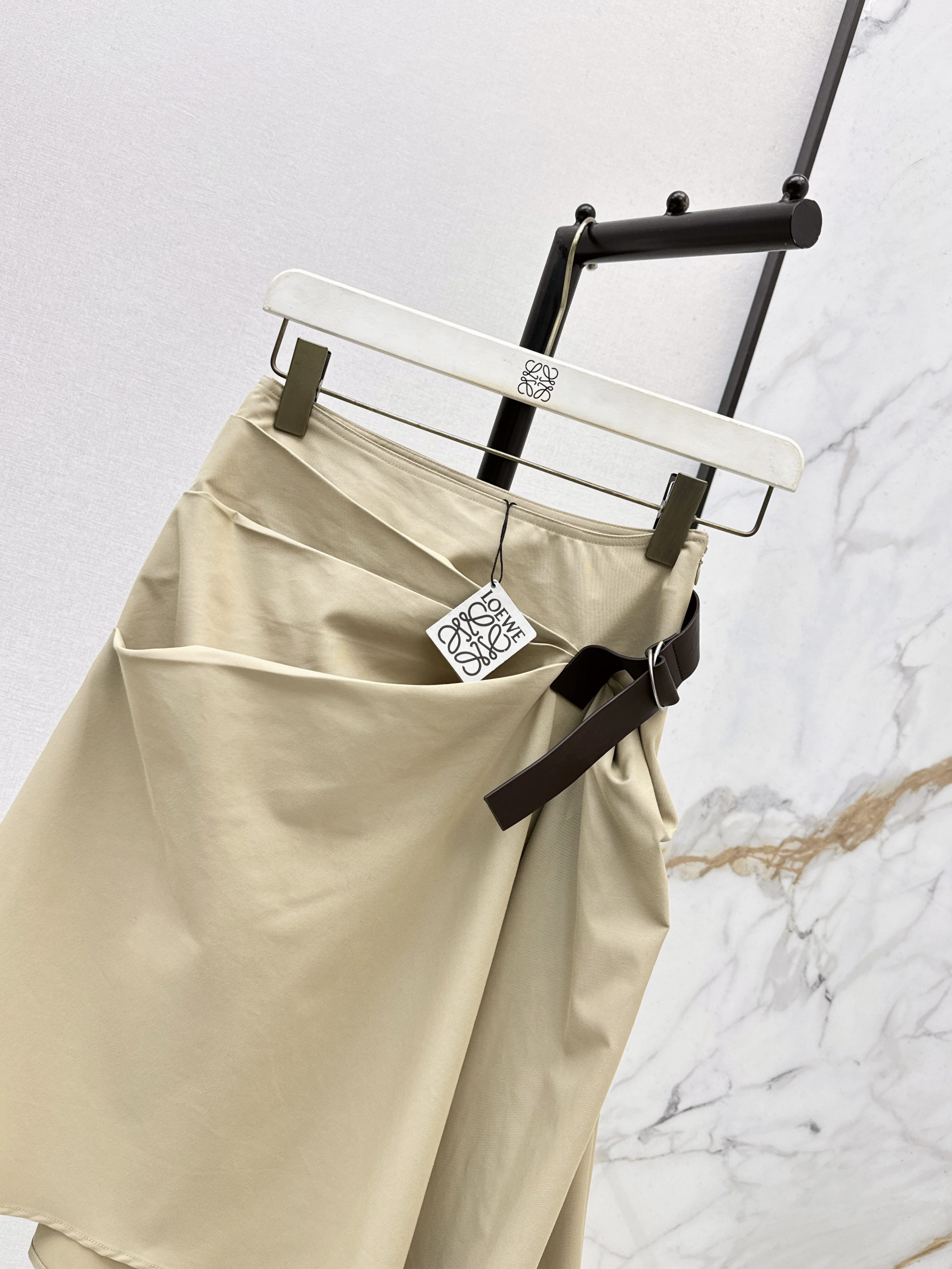 Loe 26ss asymmetrical skirt