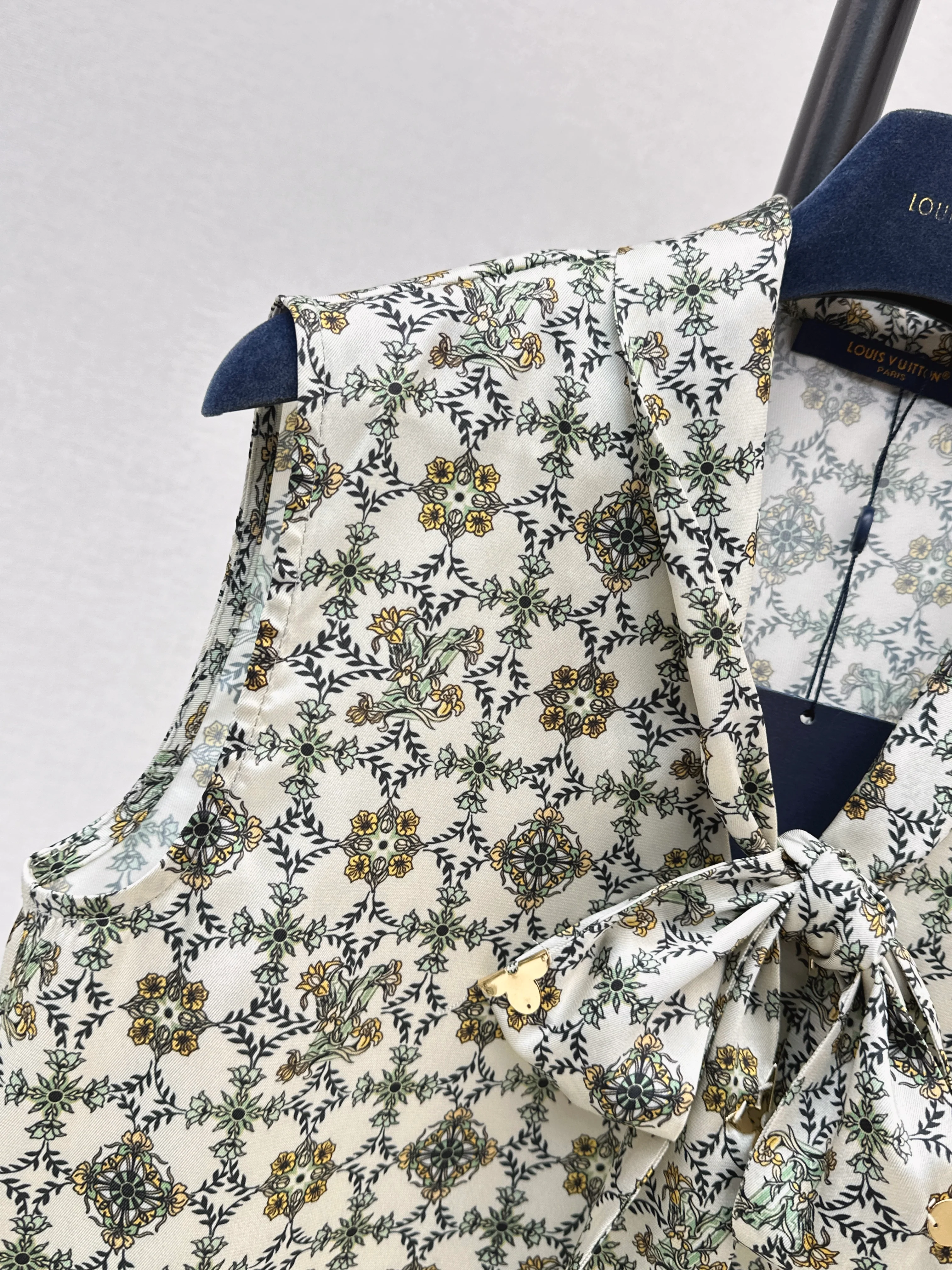 Louis 26ss print sleeveless top