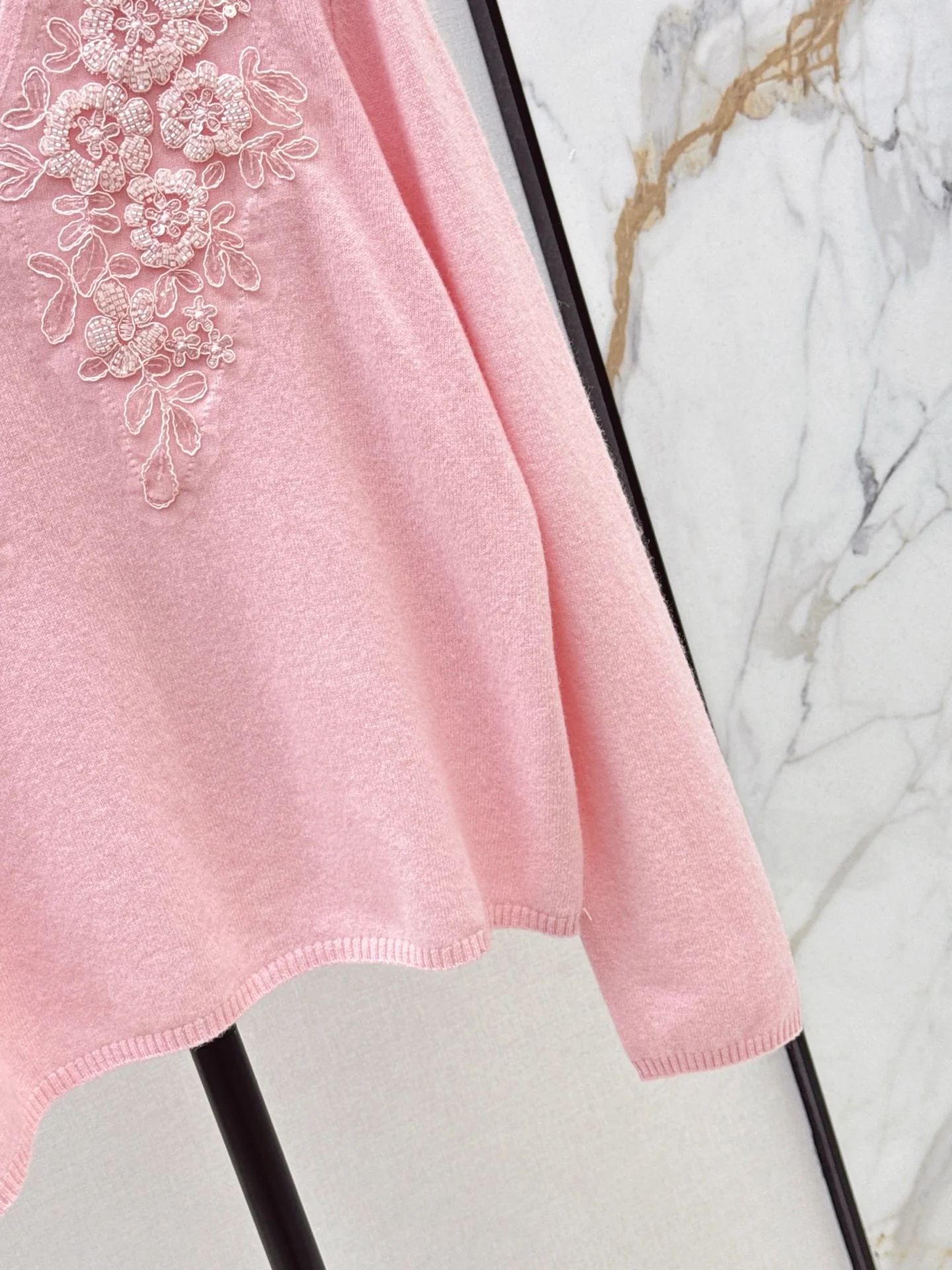 ES 25fw beading sweater