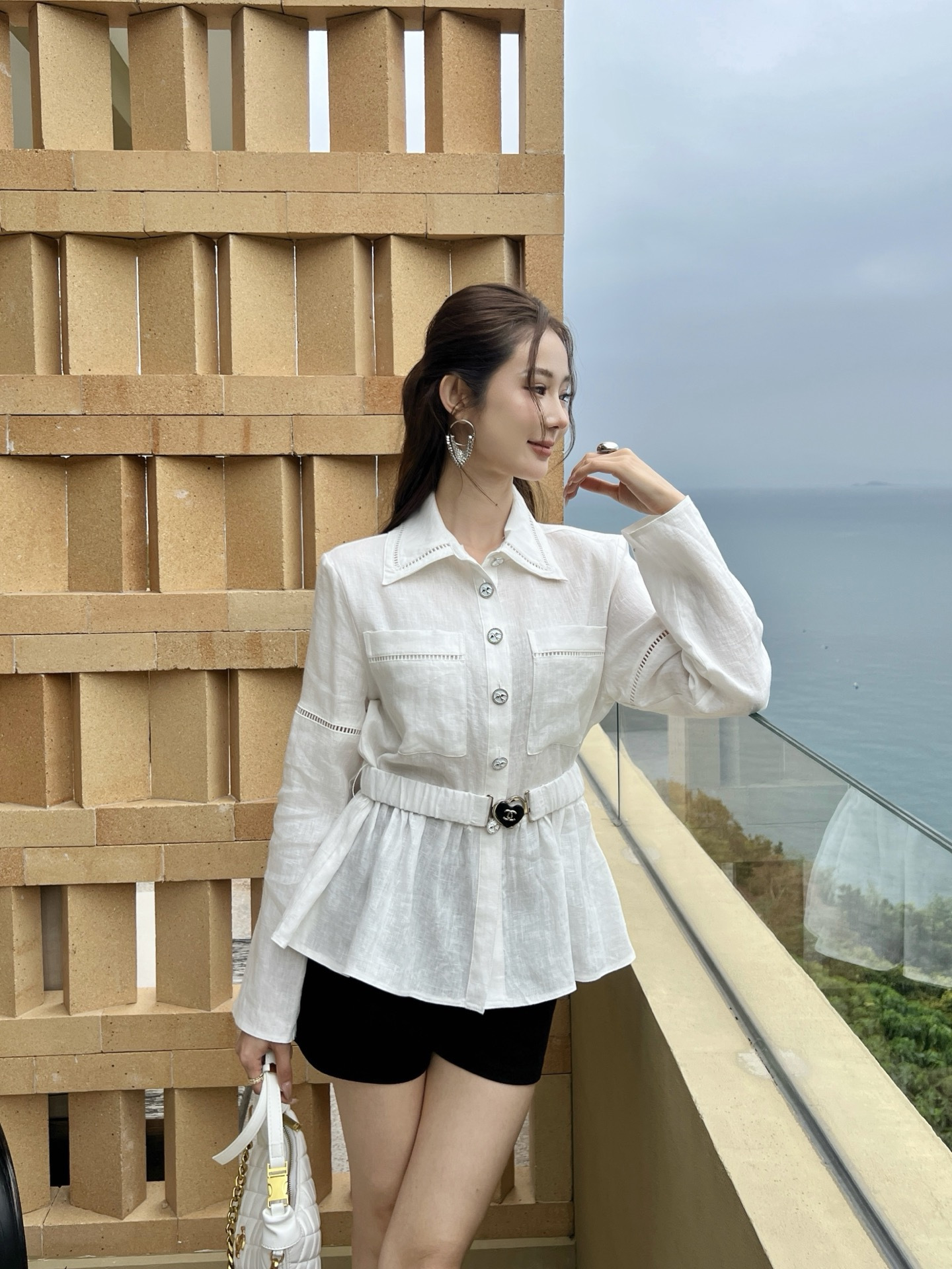 Chan 26ss belted shirt