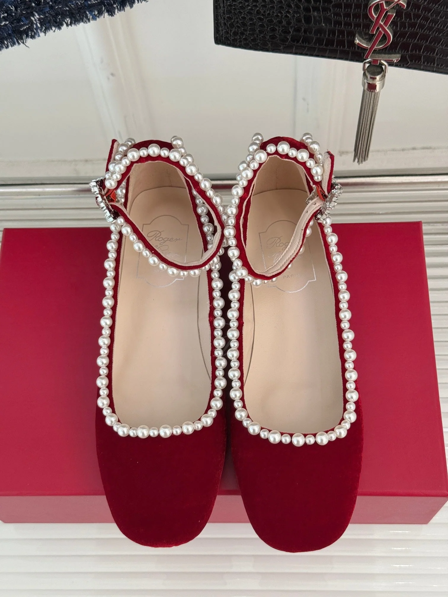 R Vi pearls ballerina shoes