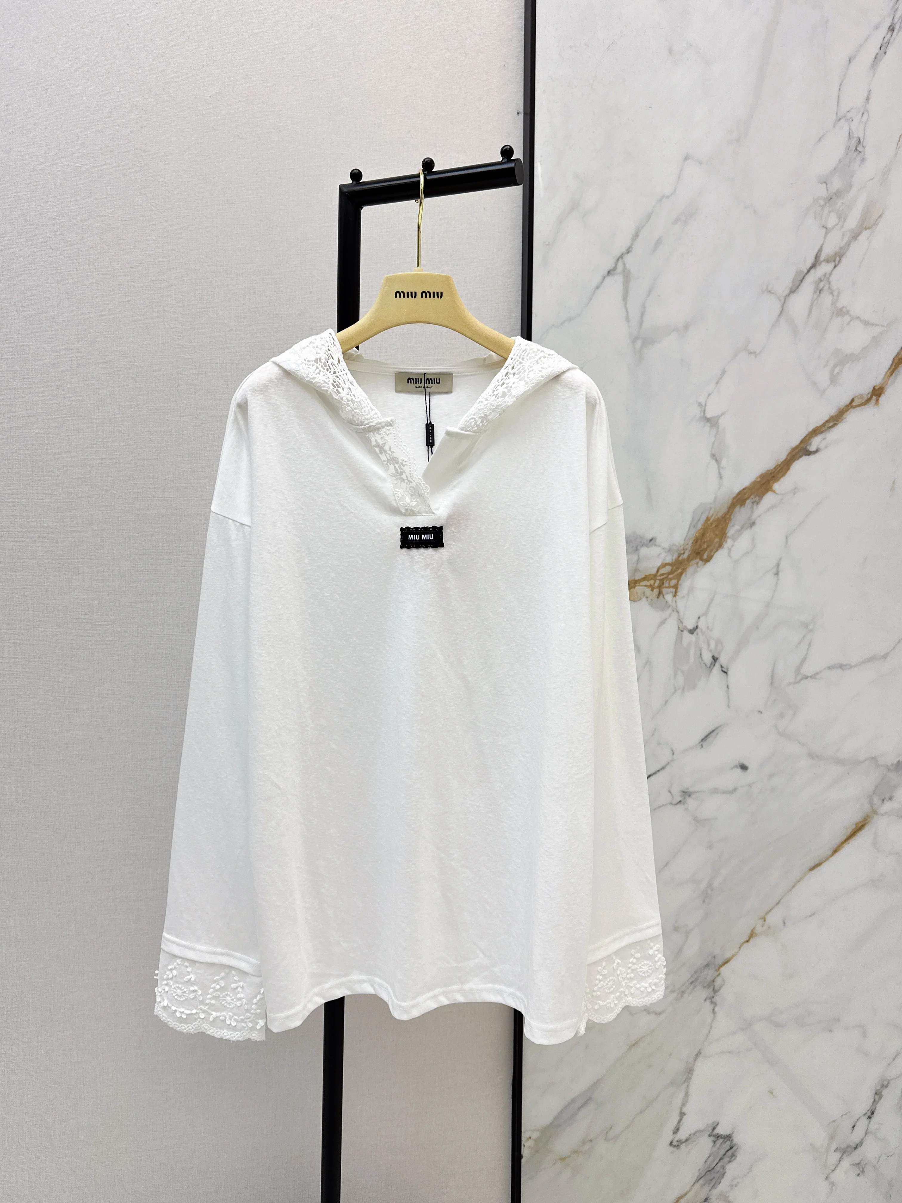 Miu 26ss lace hooded shirts