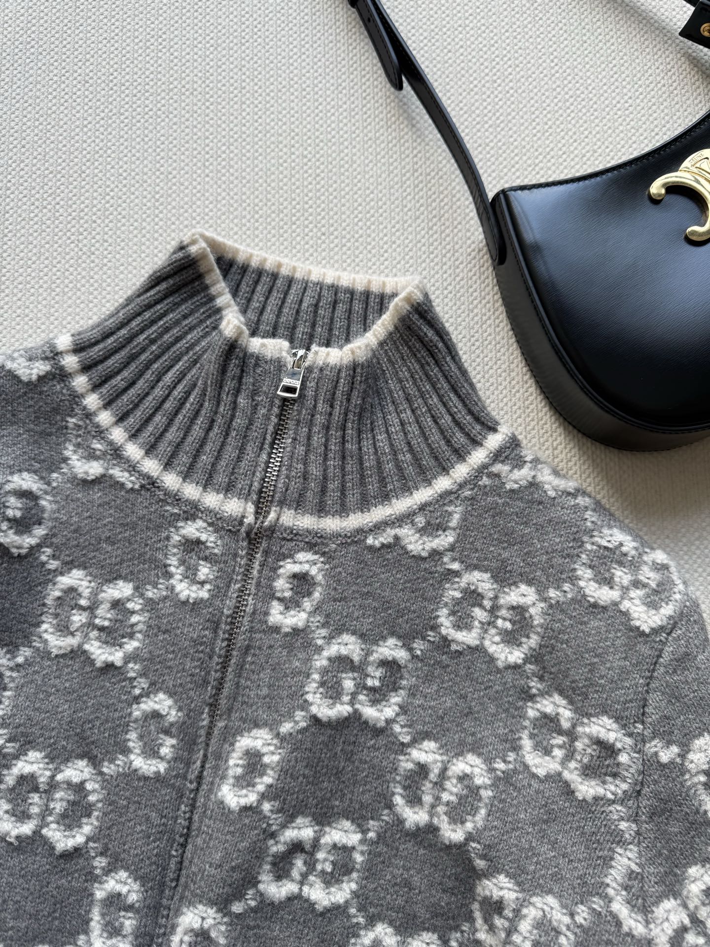 Guc 25fw jacquard cardigan