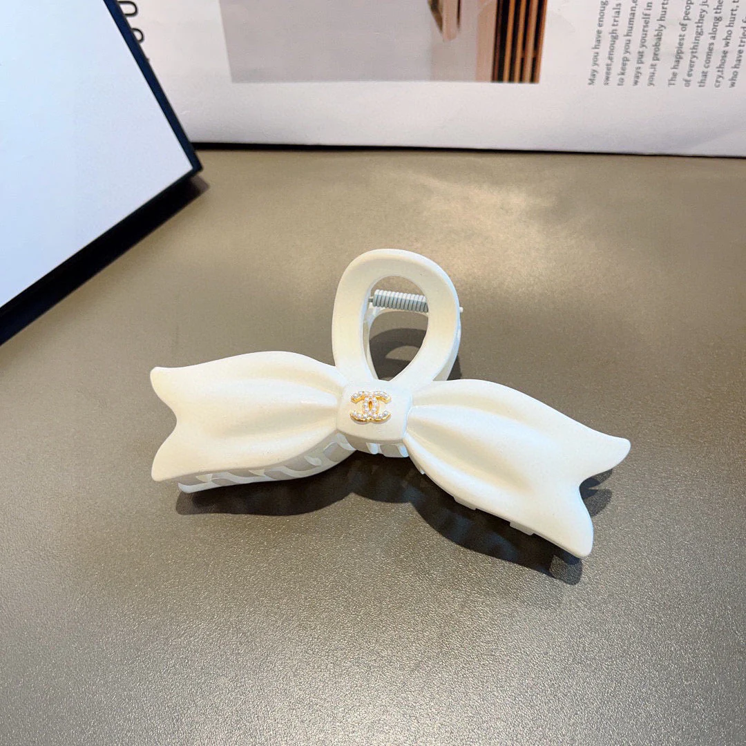 Ch hair clips