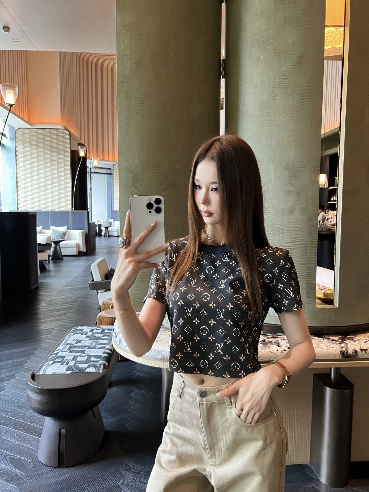 Loui 26ss cropped print t-shirt