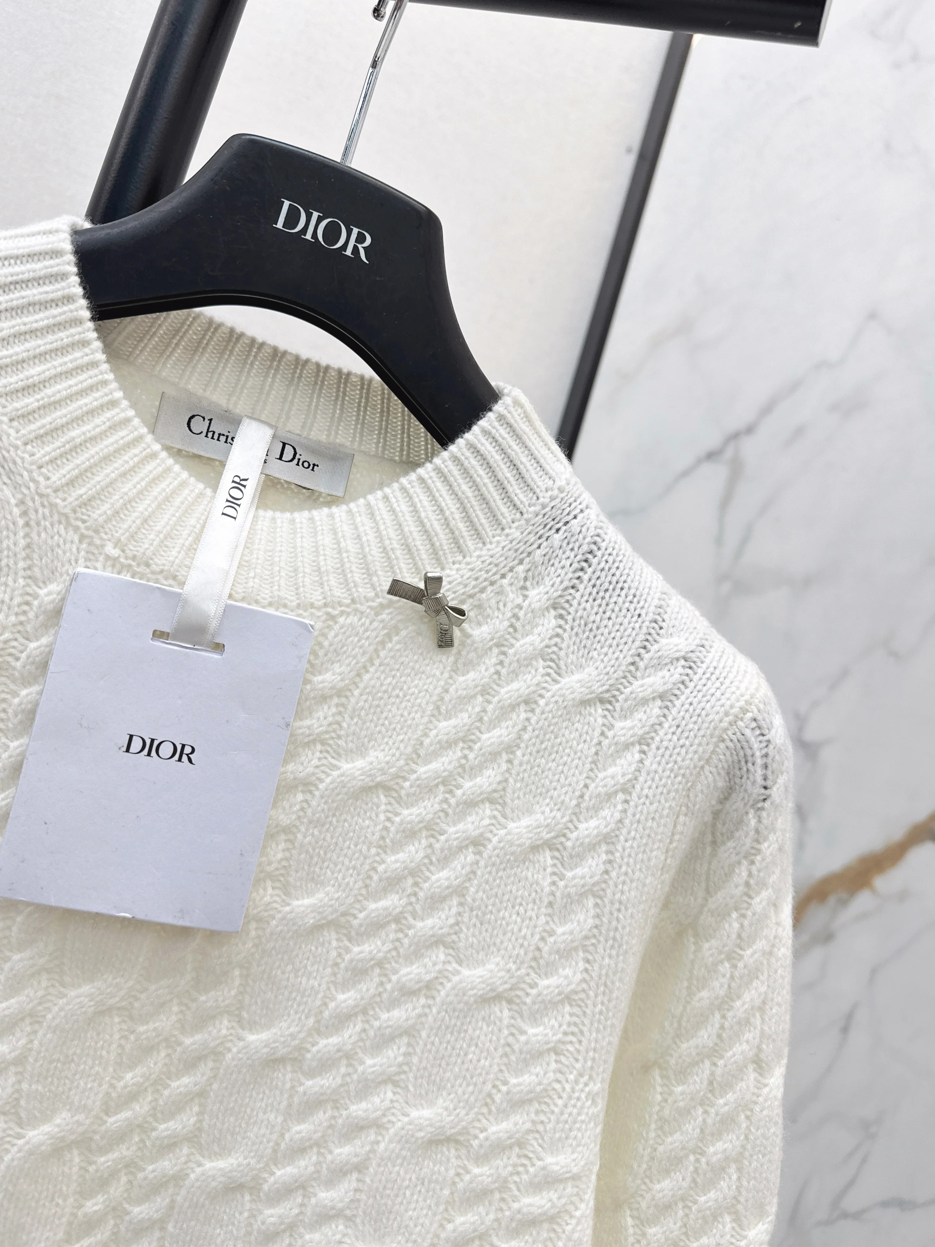 CD 26ss cable cashmere sweater