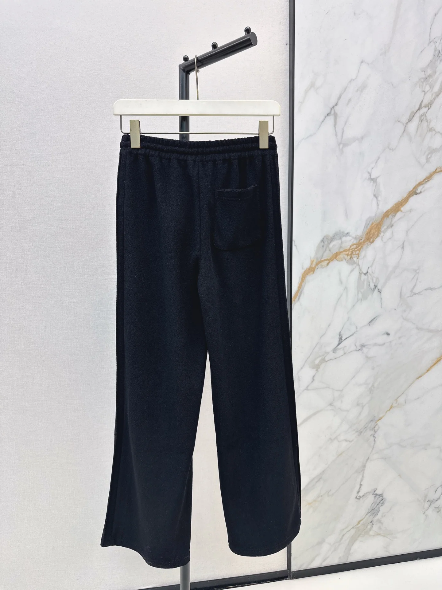 Loe 25fw wide pants
