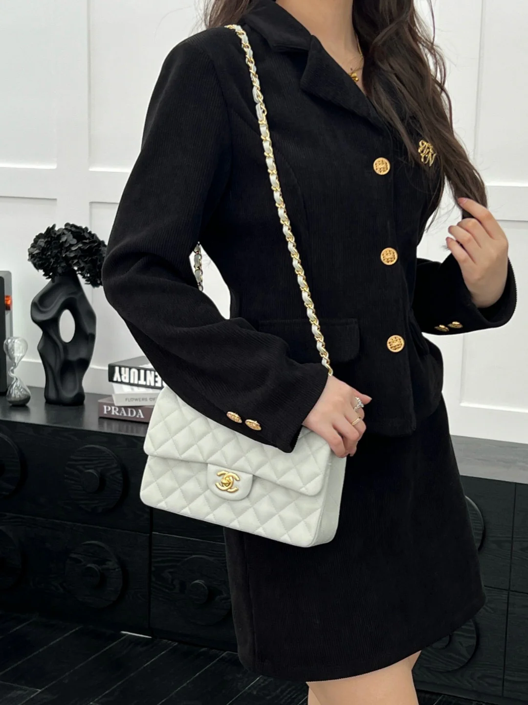 Chan cf23 chain shoulder bag