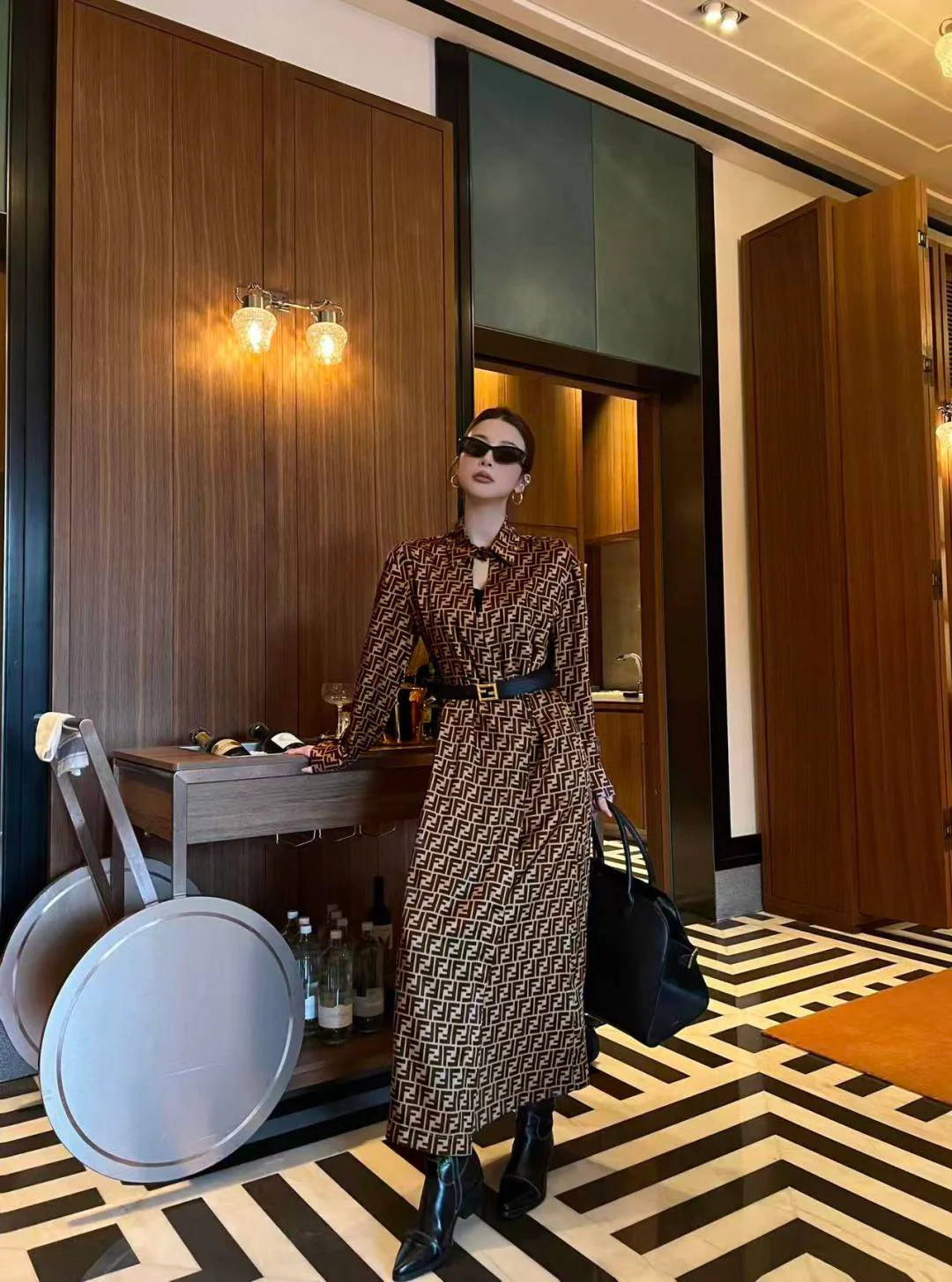 Fend 26ss silk dress with belted