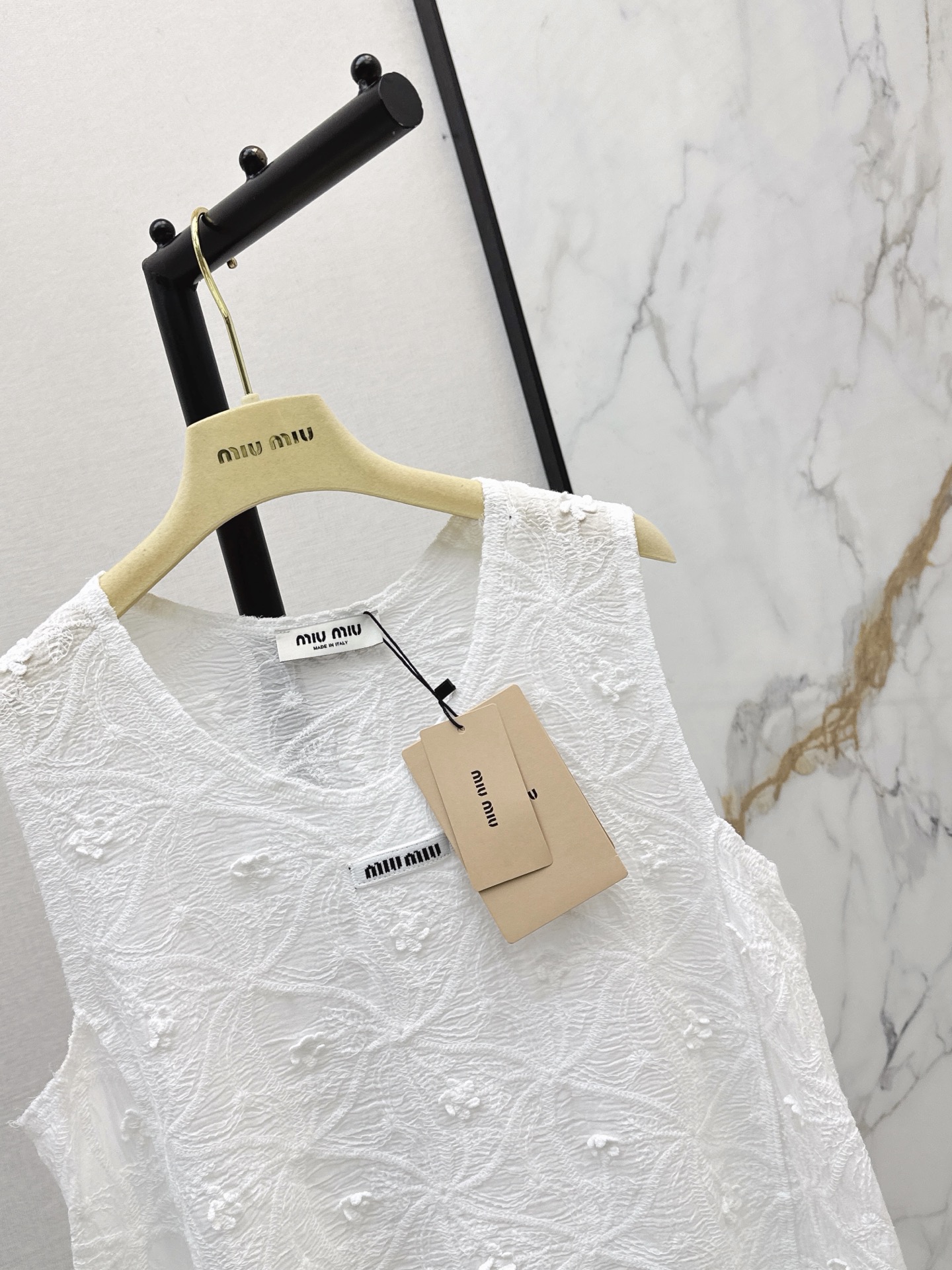 Miu 26ss embroidert vest