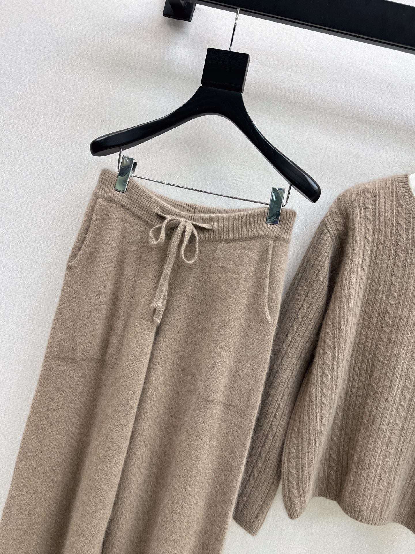 Max 25fw wool pullover+wide-leg pants outfit set
