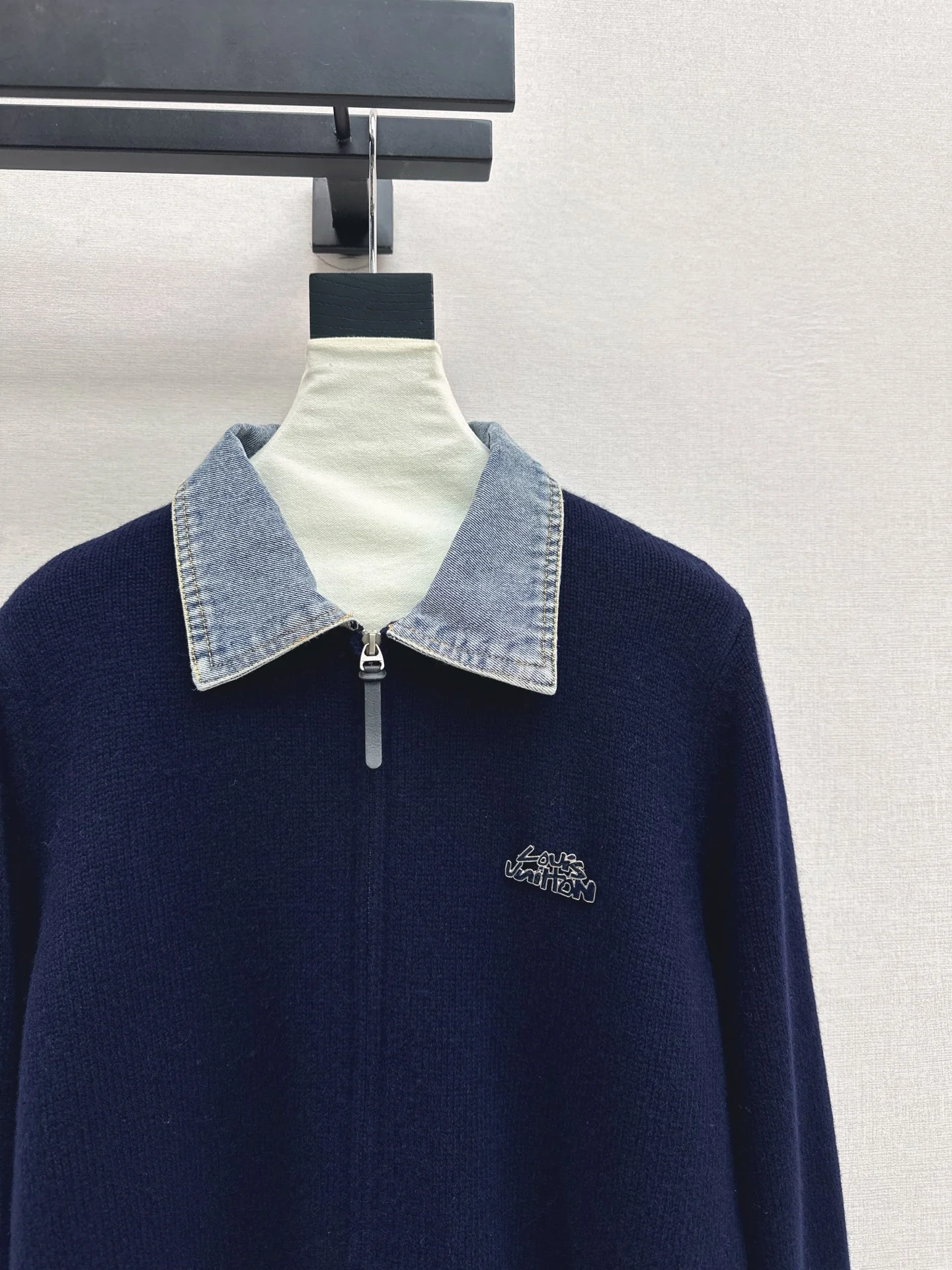 Loui 25fw polo cardigan