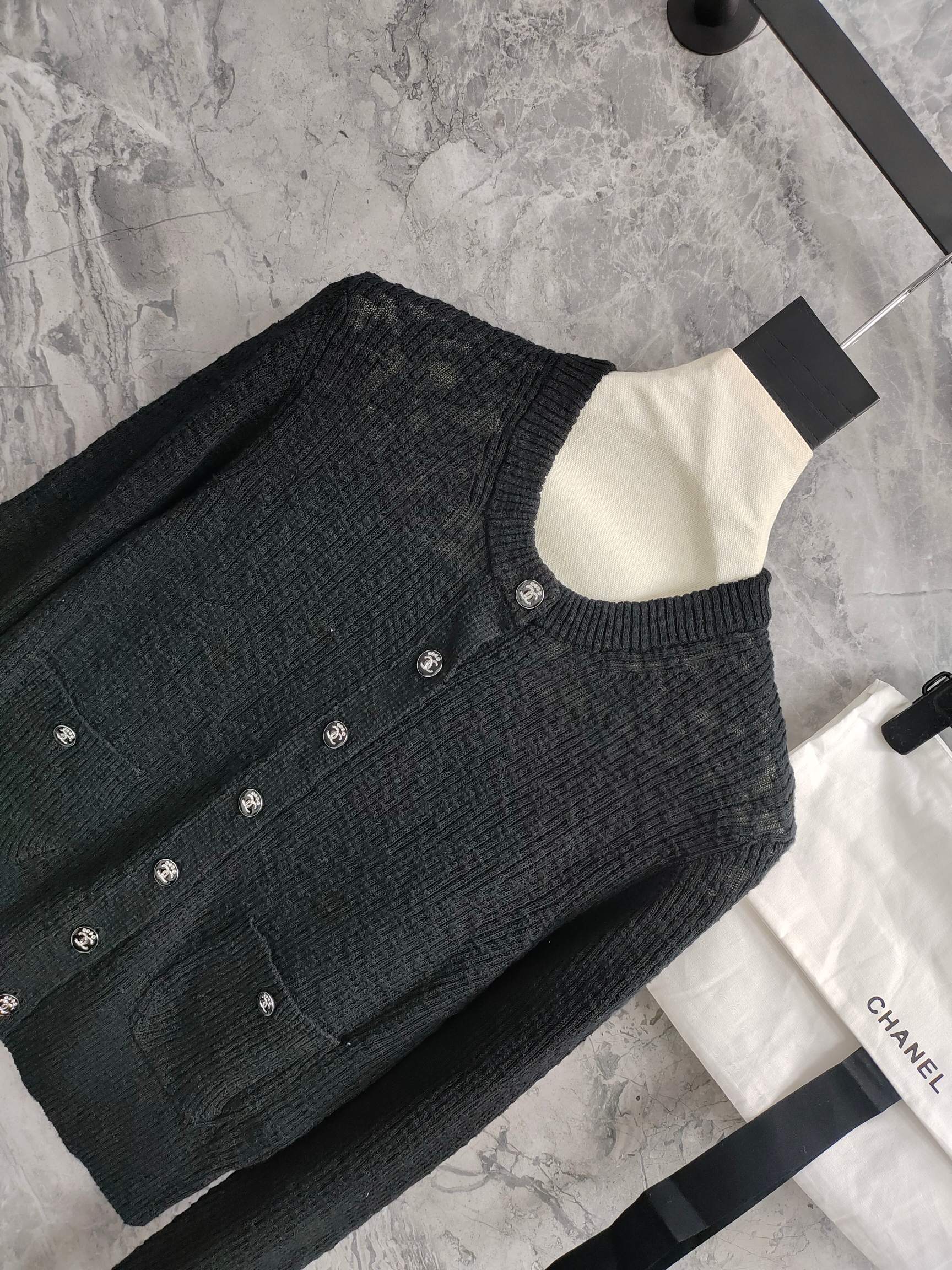 Chan 25ss knit cardigan