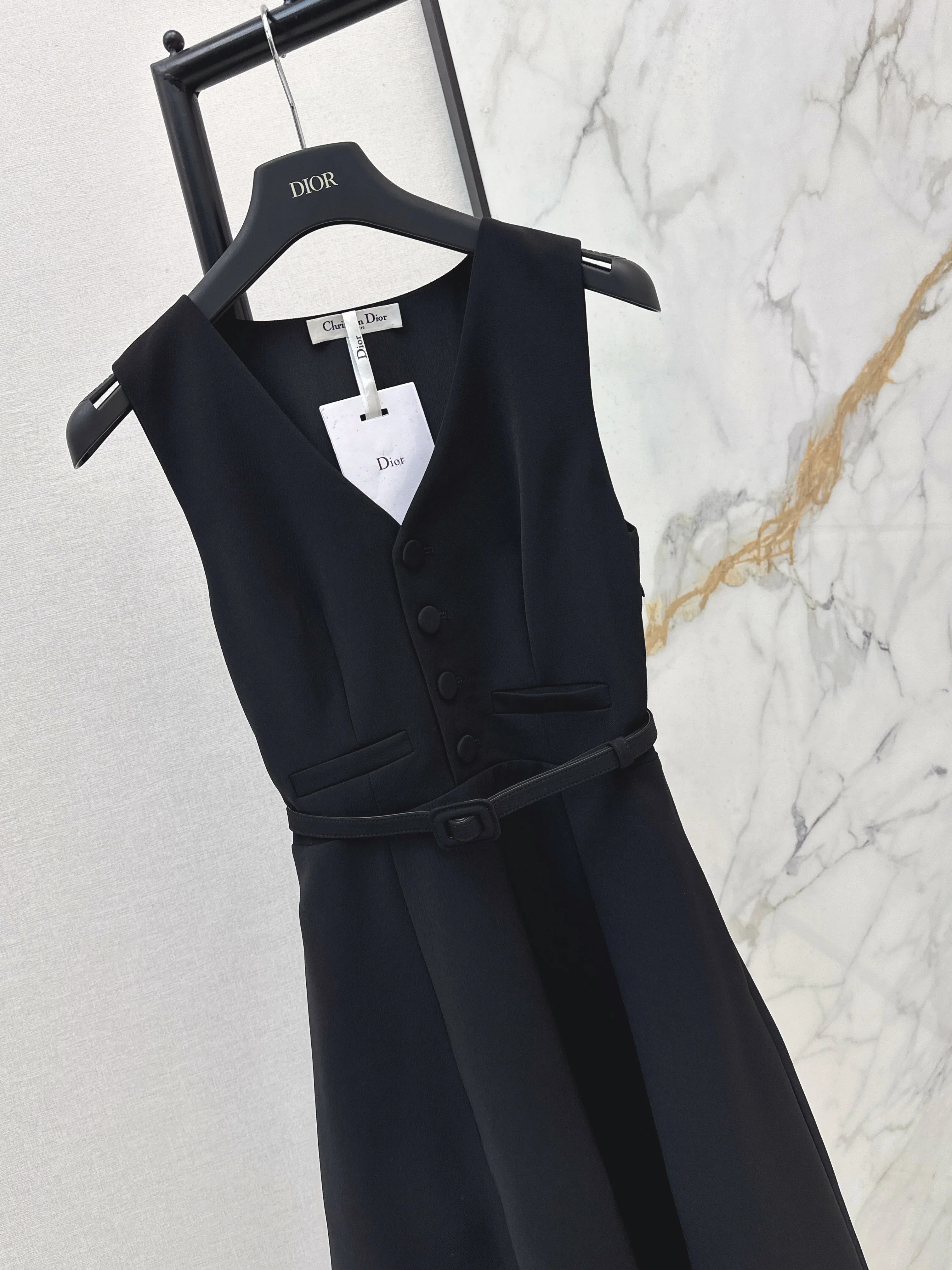 CD 26ss sleeveless back-bow cocktail dress