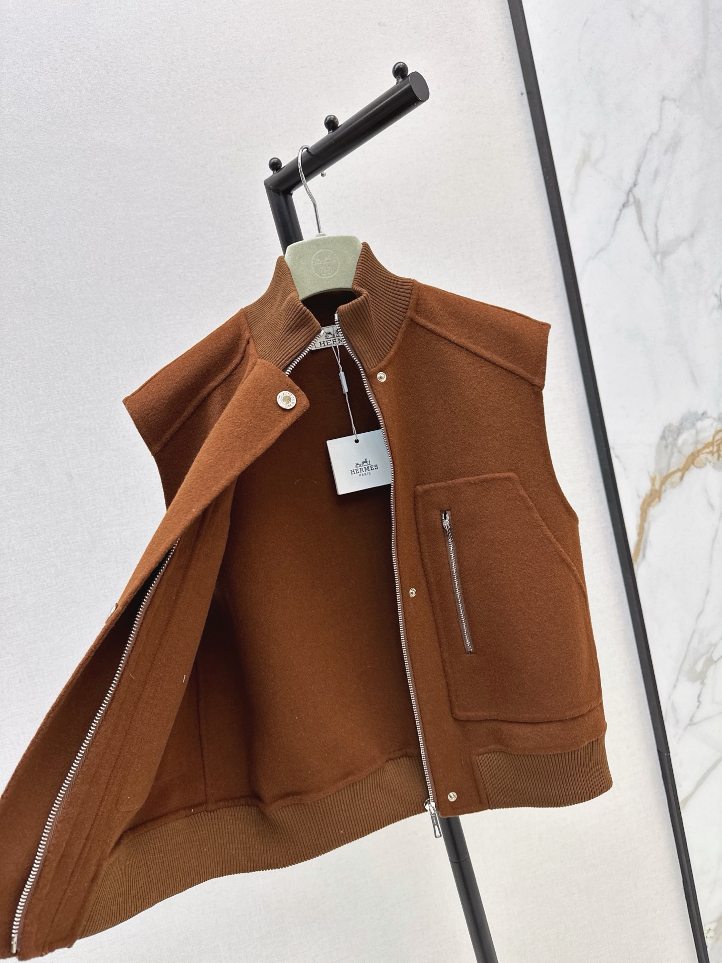 Her 26ss woolen vest jacket