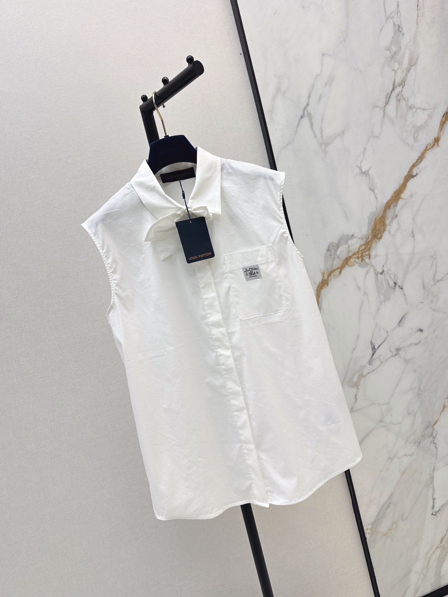 Loui 26ss sleeveless bow shirt