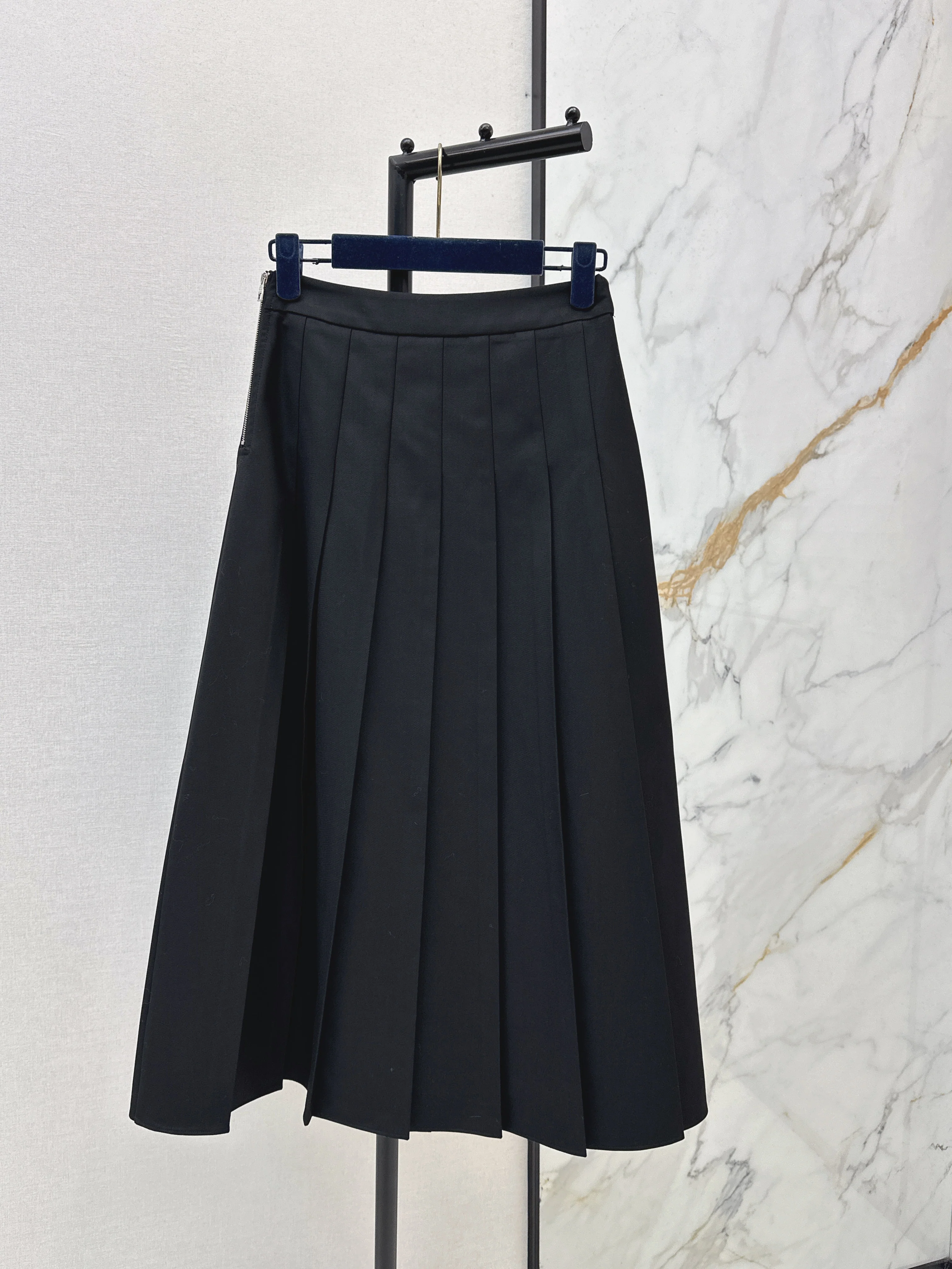 Louis 26ss pleated skirts