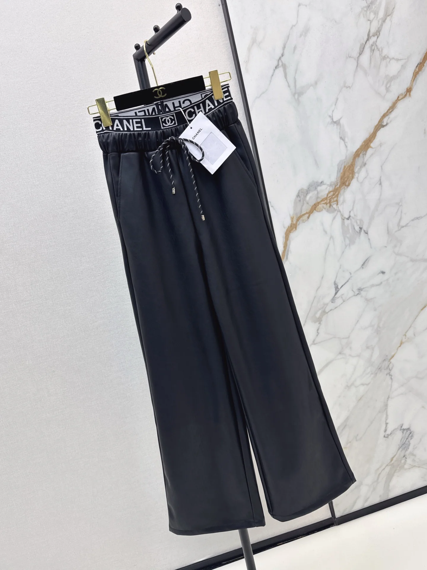 Chan 25fw pu straight pants